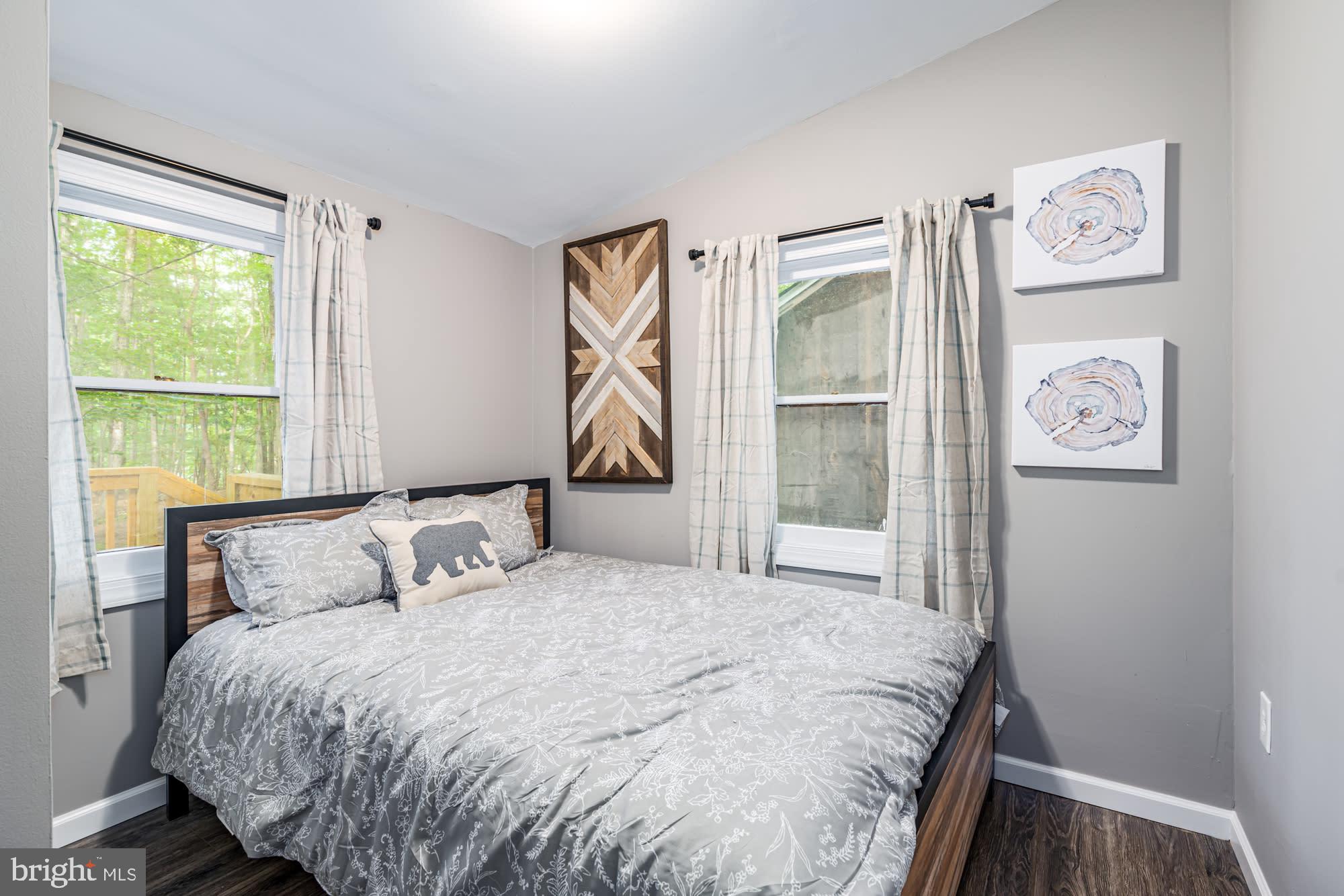 SLEEPY CREEK FARMS - Residential