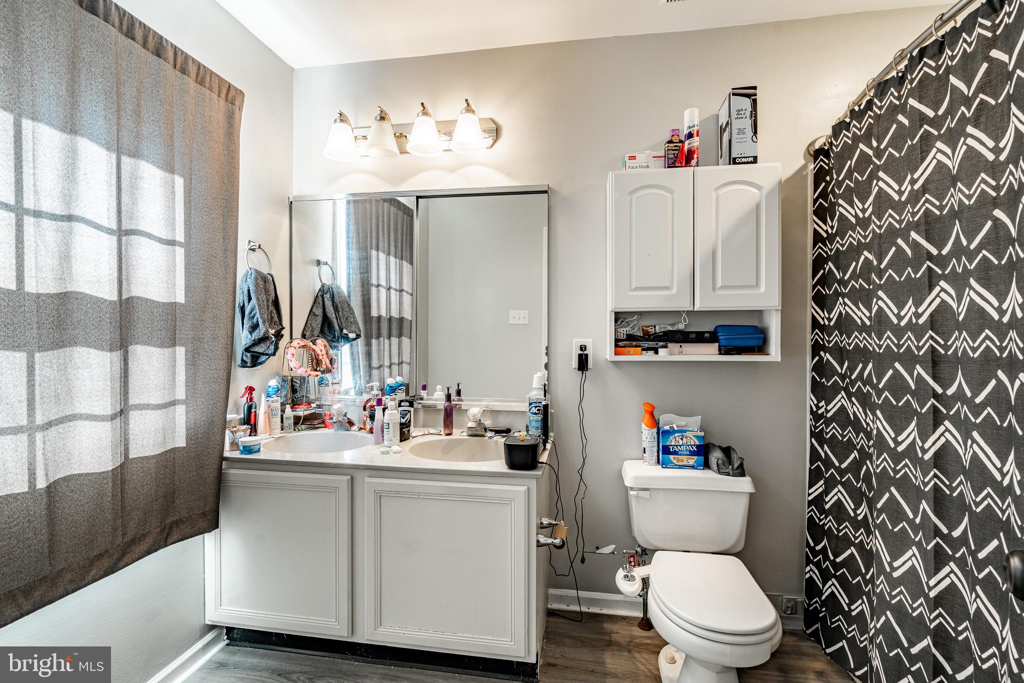 KIMBERTON KNOLL - Residential