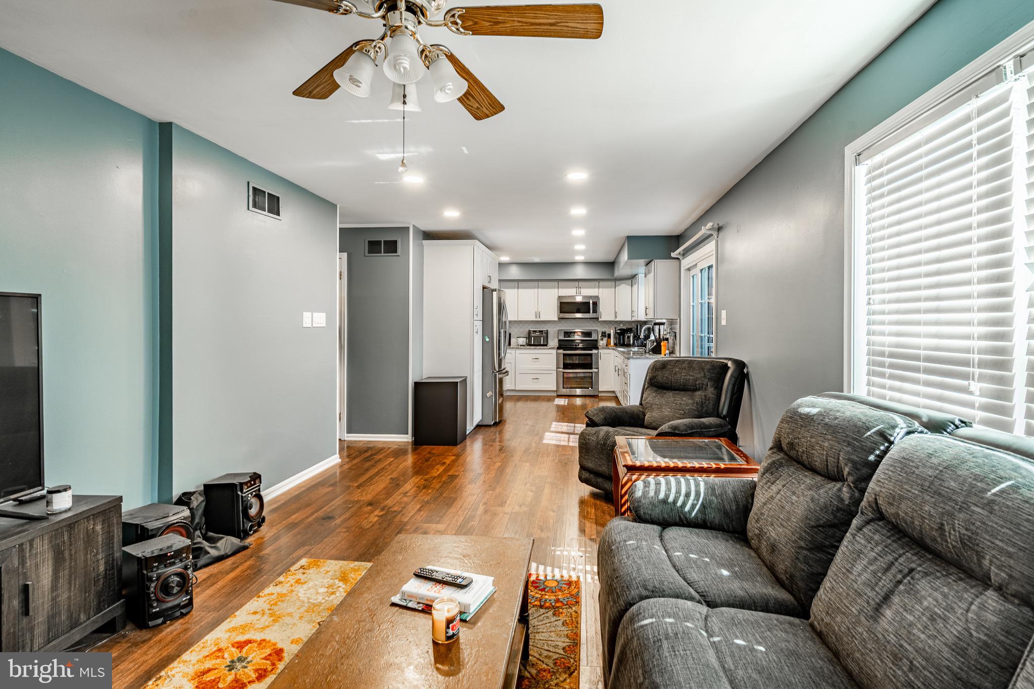 KIMBERTON KNOLL - Residential