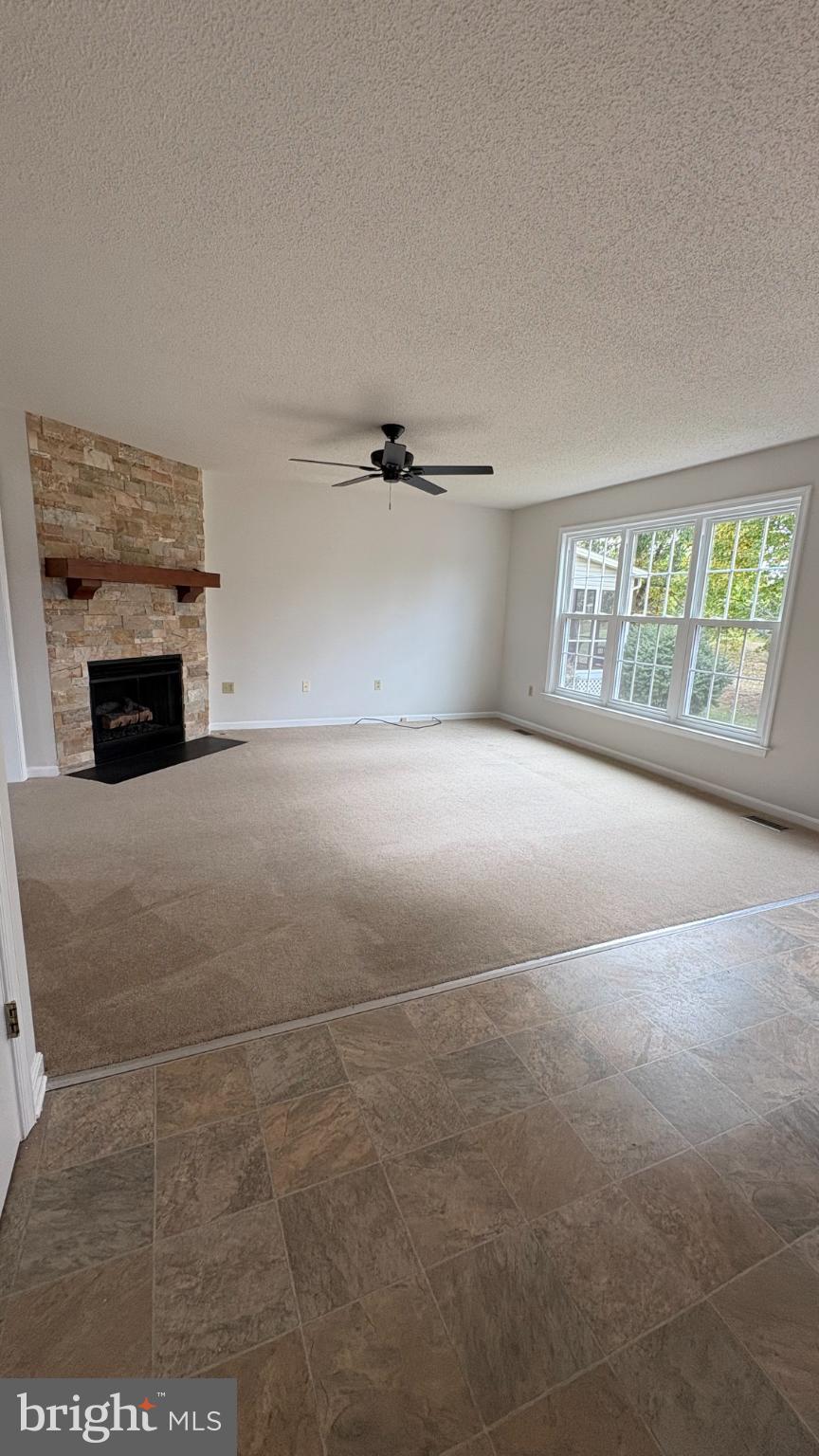 WOODSIDE ESTATES - Residential Lease