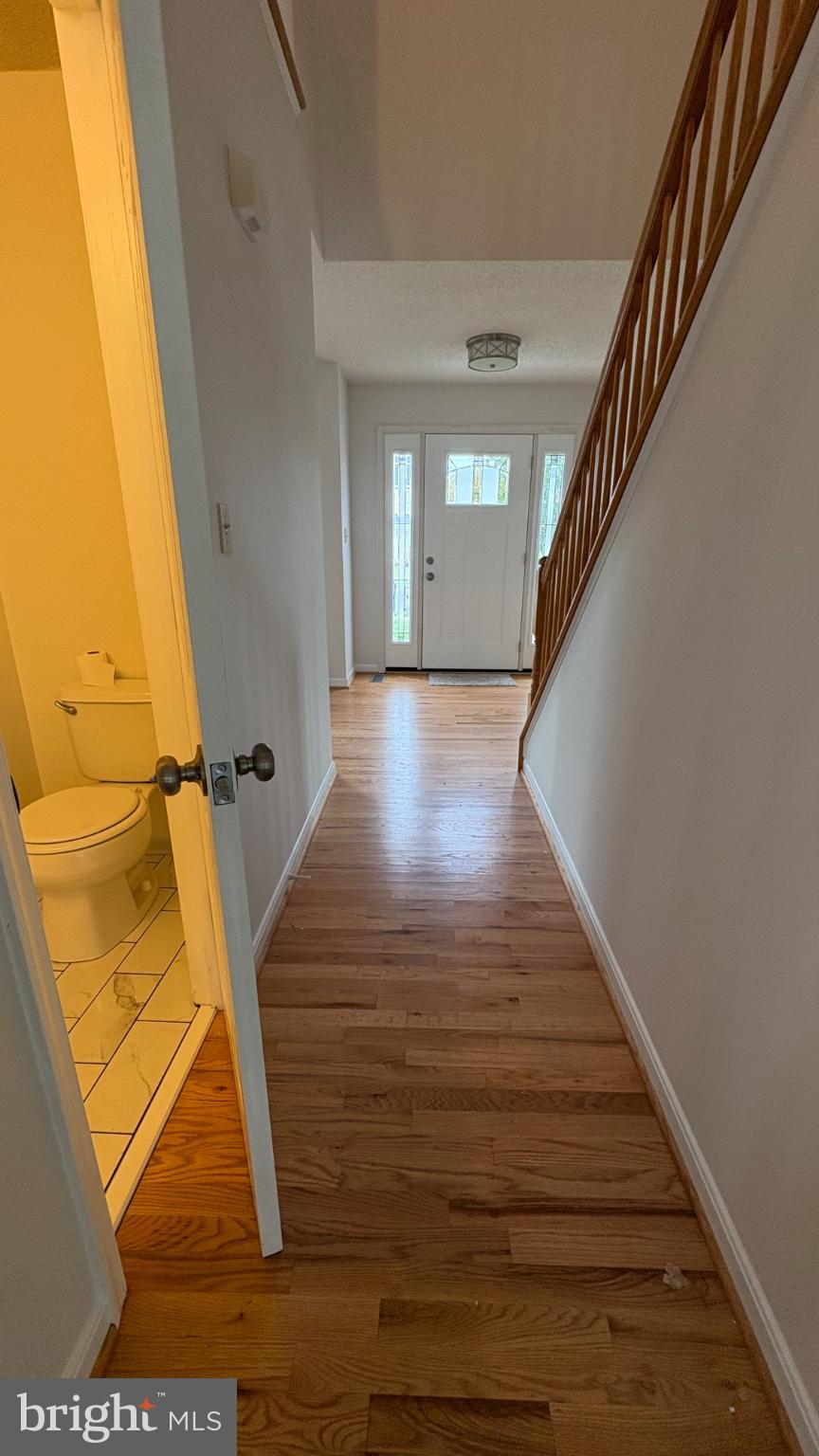 WOODSIDE ESTATES - Residential Lease