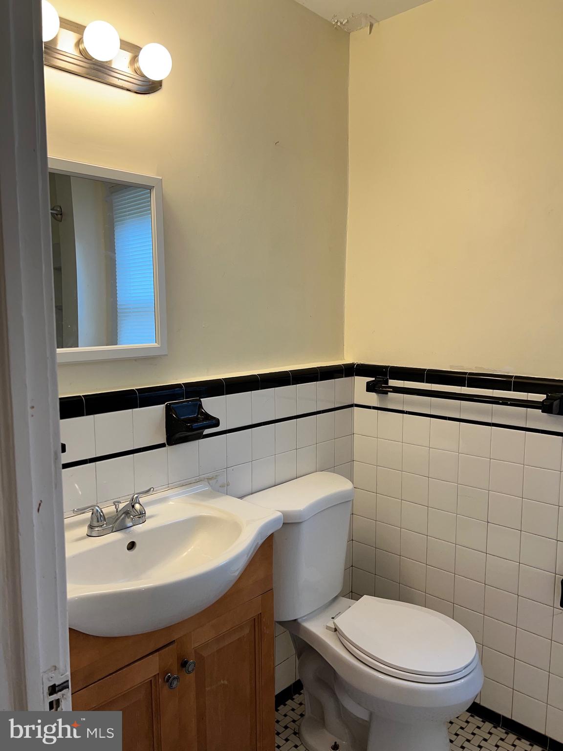 HOLLYWOOD - Residential Lease