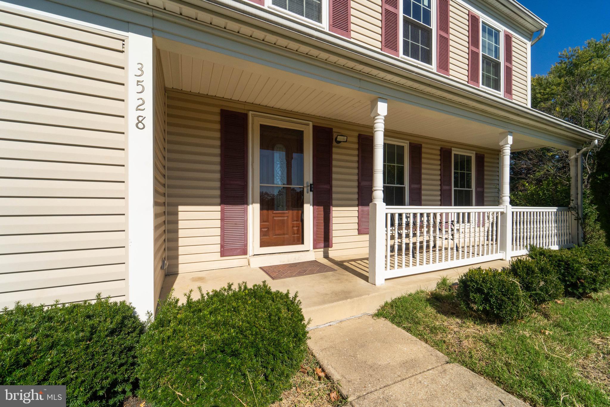 SILVER SPRING CNTRY CLUB - Residential Lease