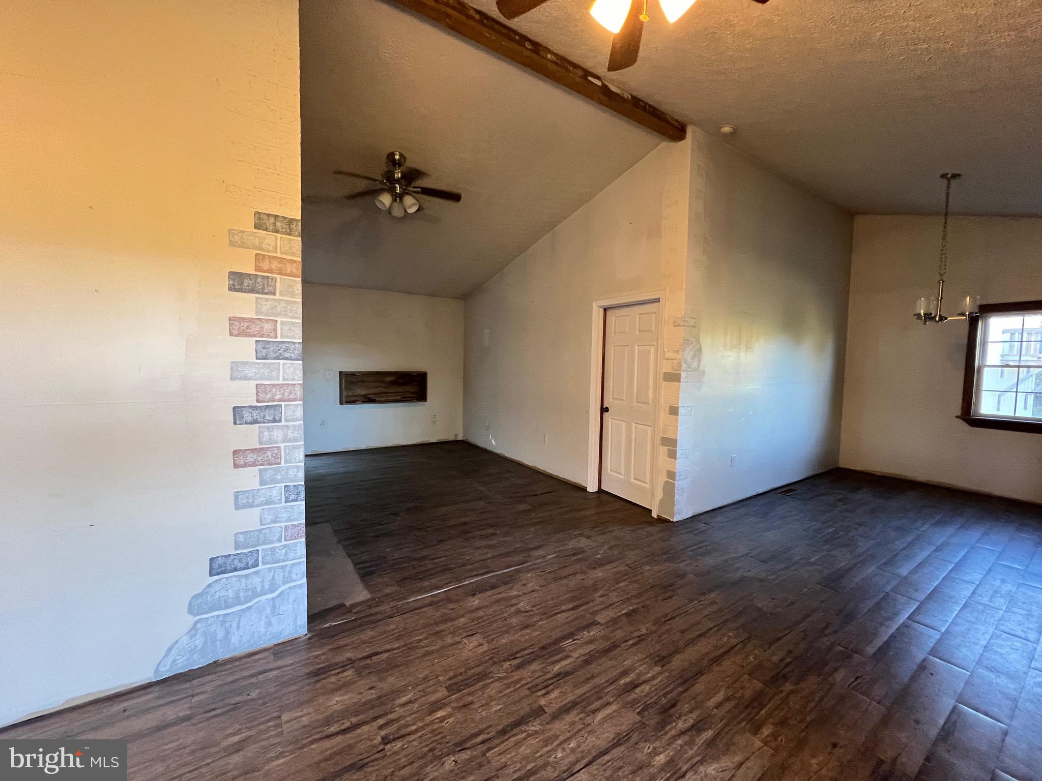 CARLA ACRES - Residential