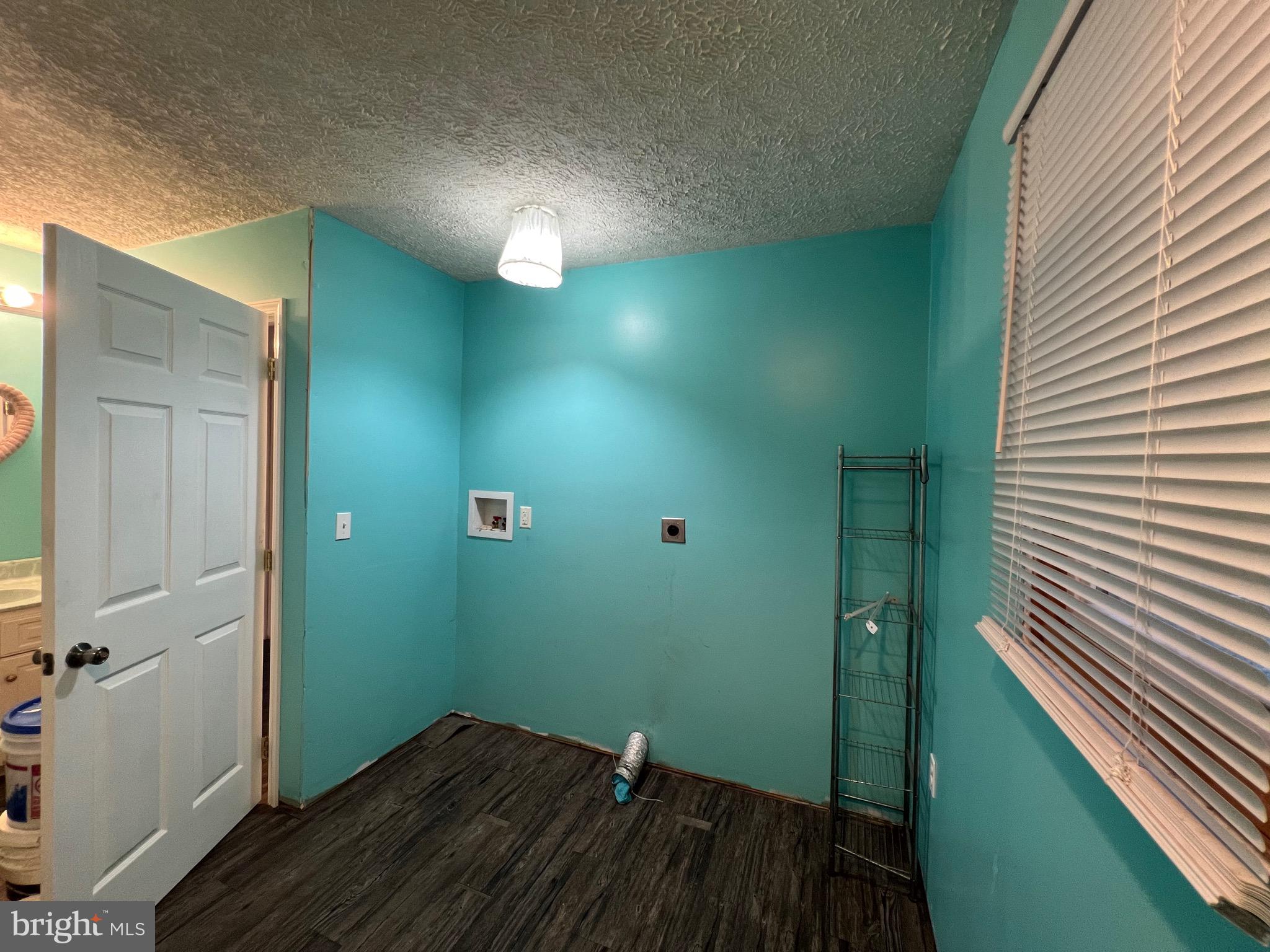 CARLA ACRES - Residential