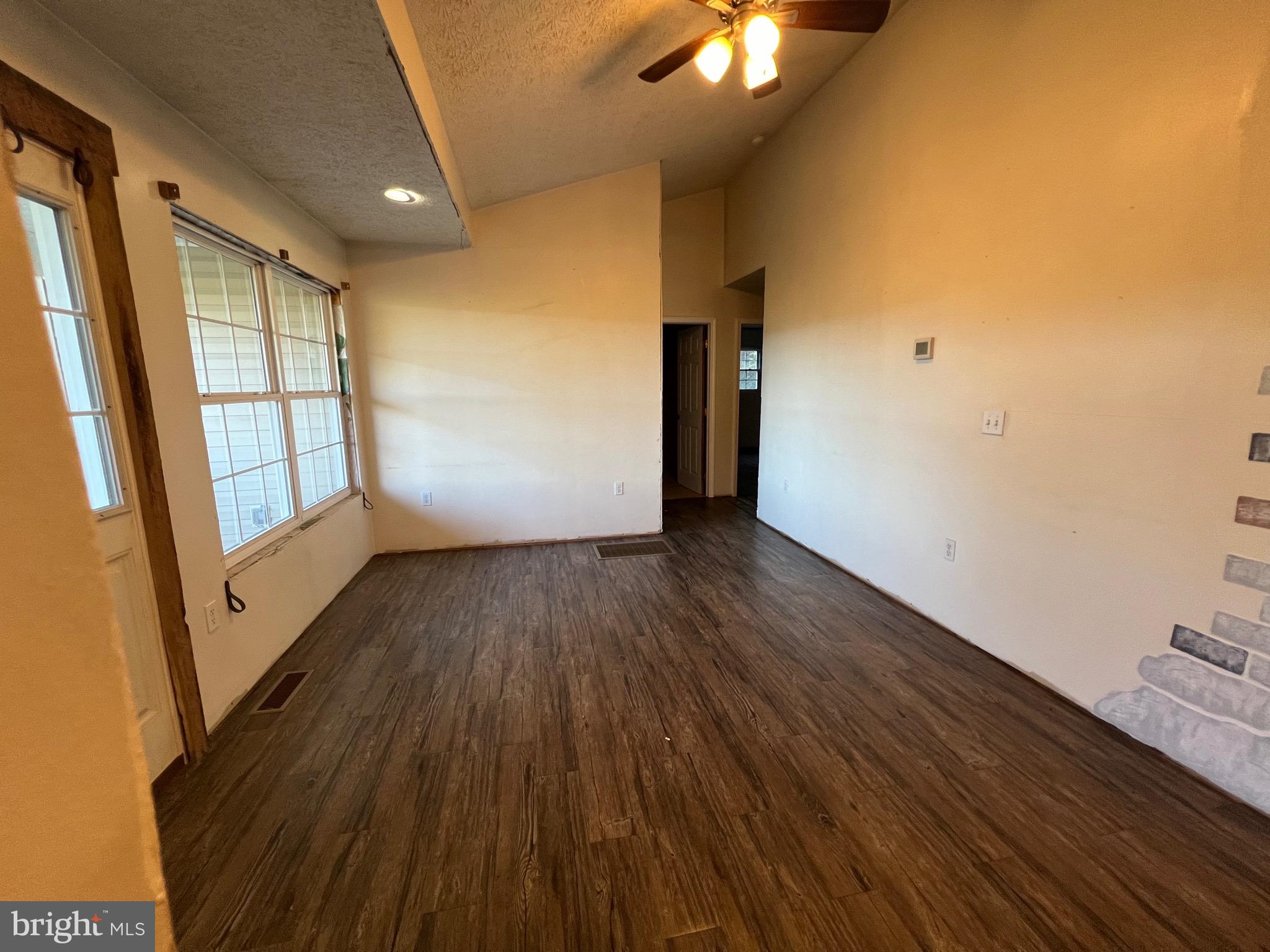 CARLA ACRES - Residential