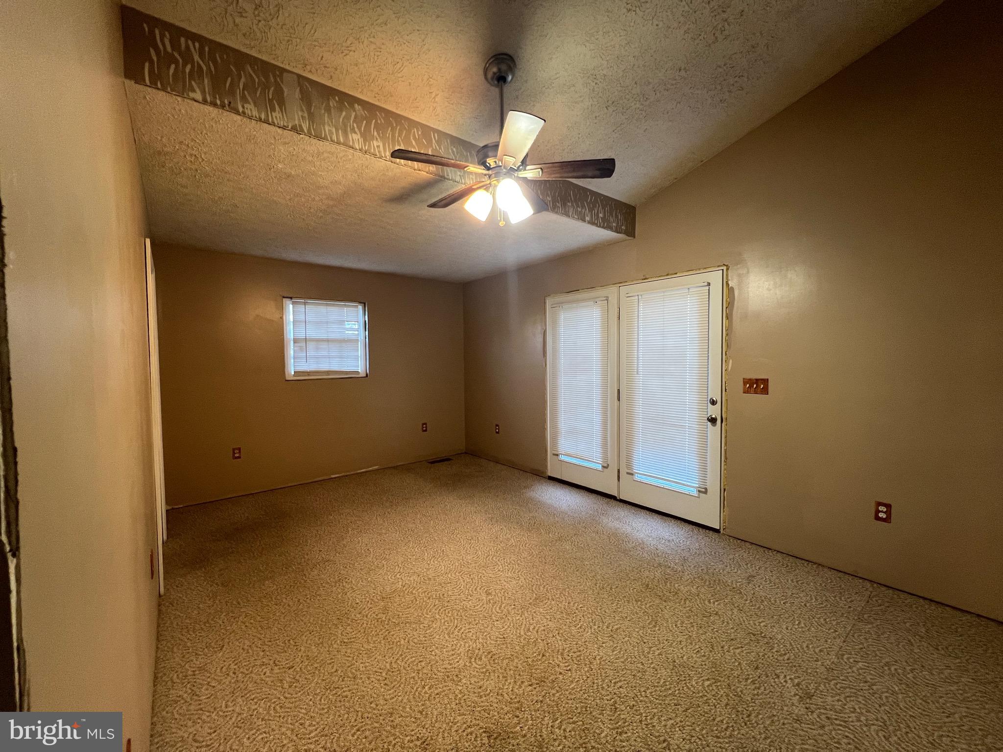 CARLA ACRES - Residential