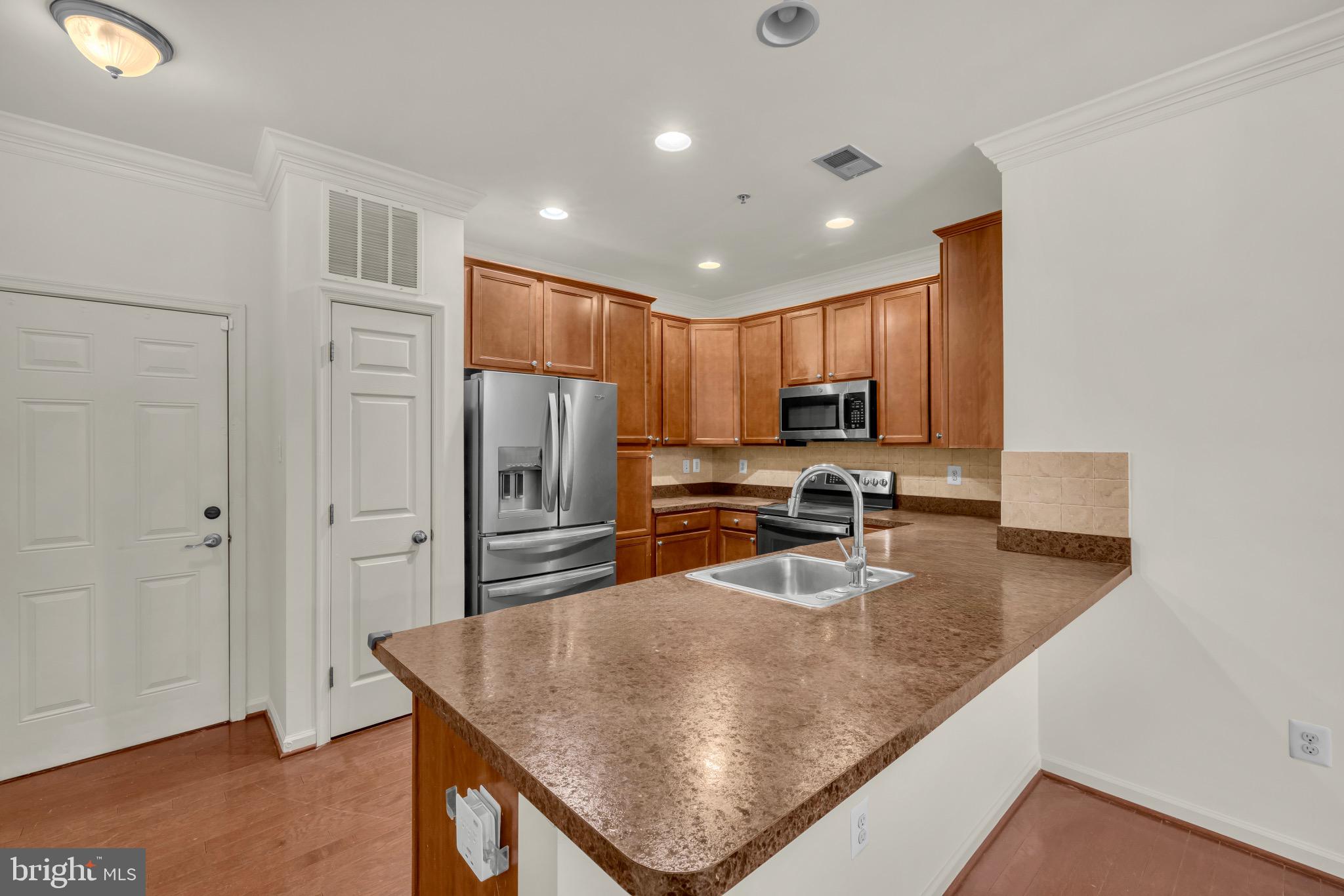 SUMMERFIELD AT MISSION PLACE - Residential Lease