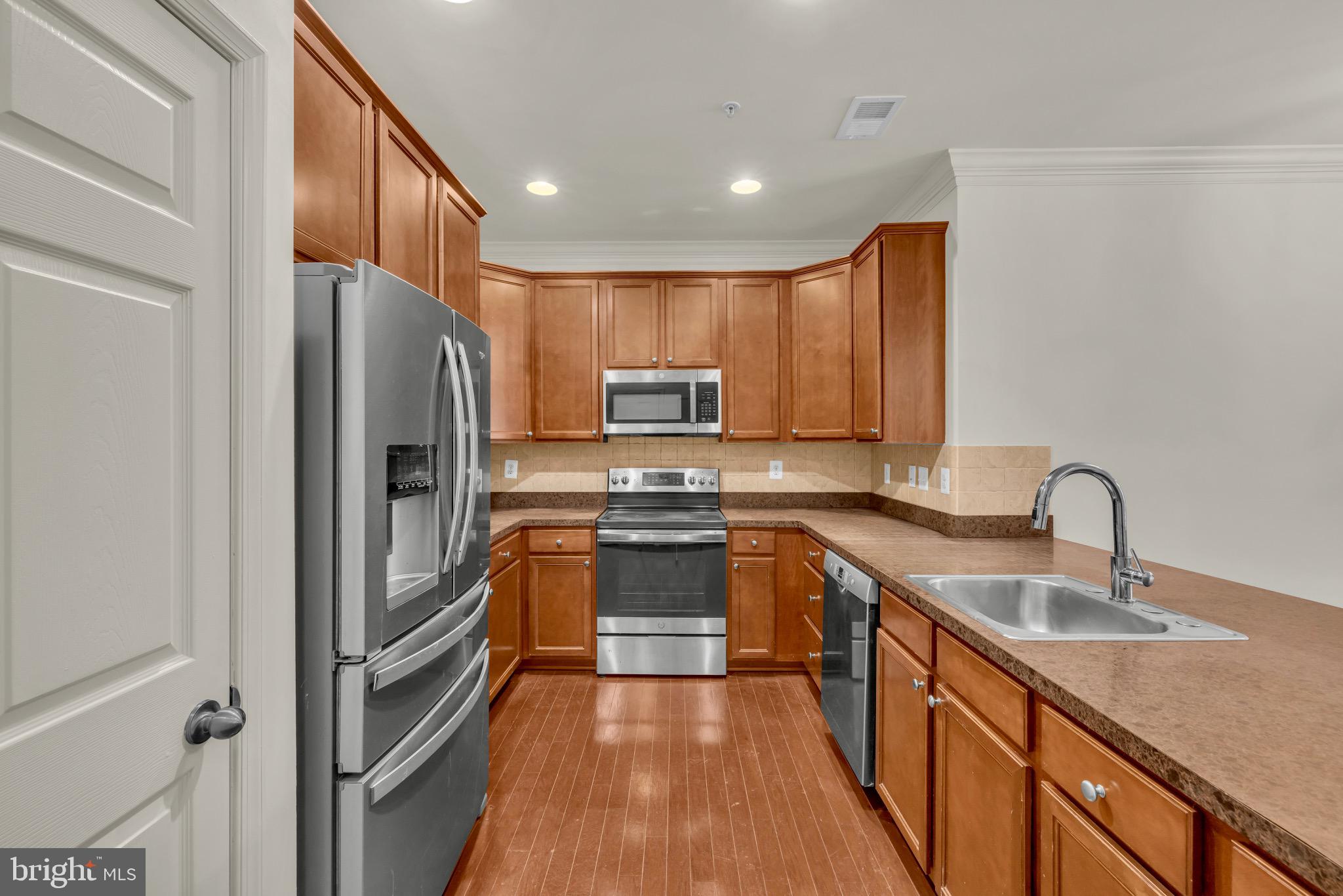 SUMMERFIELD AT MISSION PLACE - Residential Lease