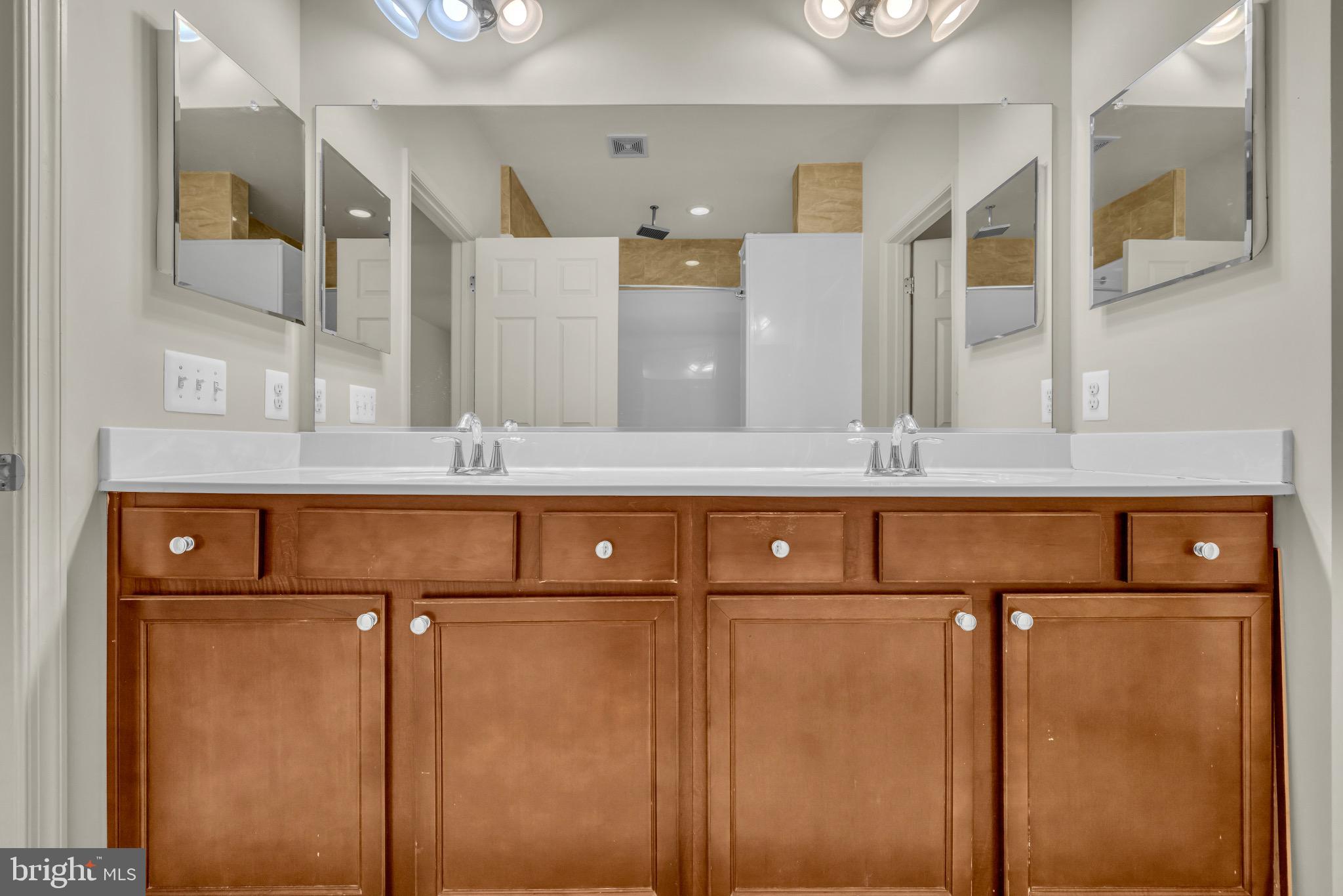 SUMMERFIELD AT MISSION PLACE - Residential Lease