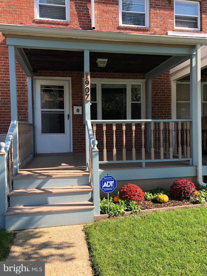 SELLER INCENTIVE $3000 TOWARDS CLOSING COSTS!!! New Roof (2014), New Washer/Dryer, Parking Pad, New Glass Block Windows in Bathroom & Basement, Updated Kitchen/Bath, finished basement for possible 3rd bedroom, new half bathroom in basement, hardwood flooring throughout, updated front porch with composite Azek decking, short walk to public park and lake