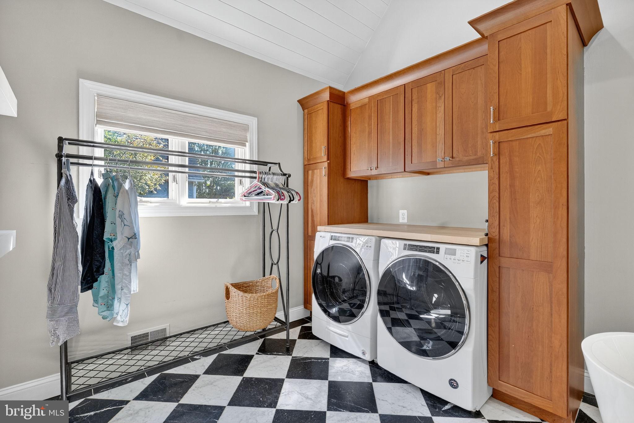 ATOKA CHASE - Residential