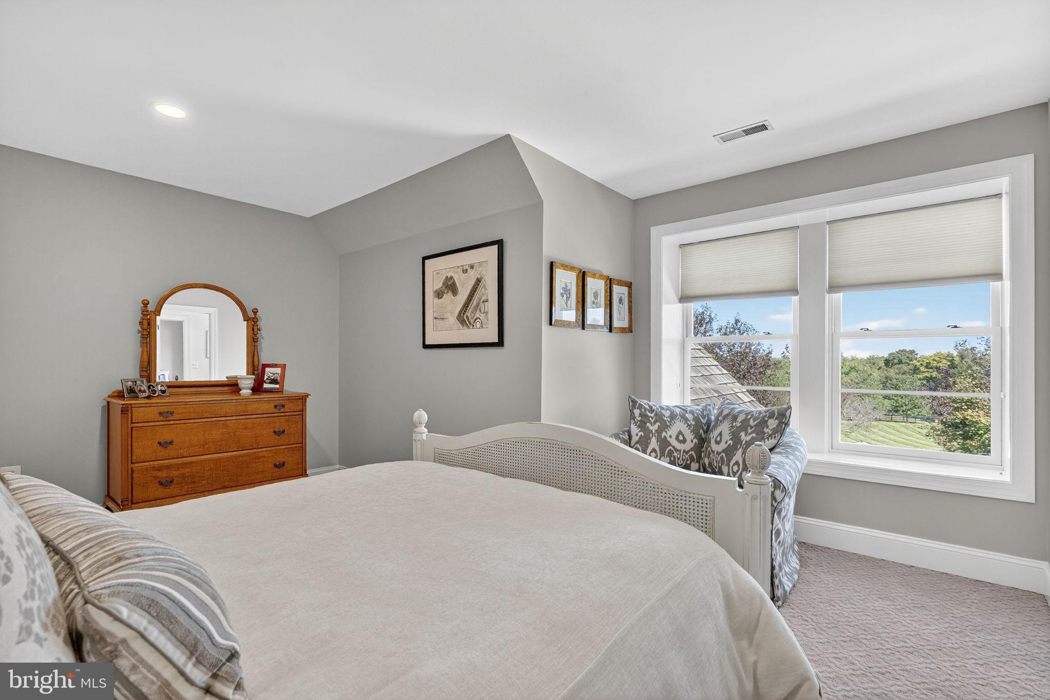 ATOKA CHASE - Residential