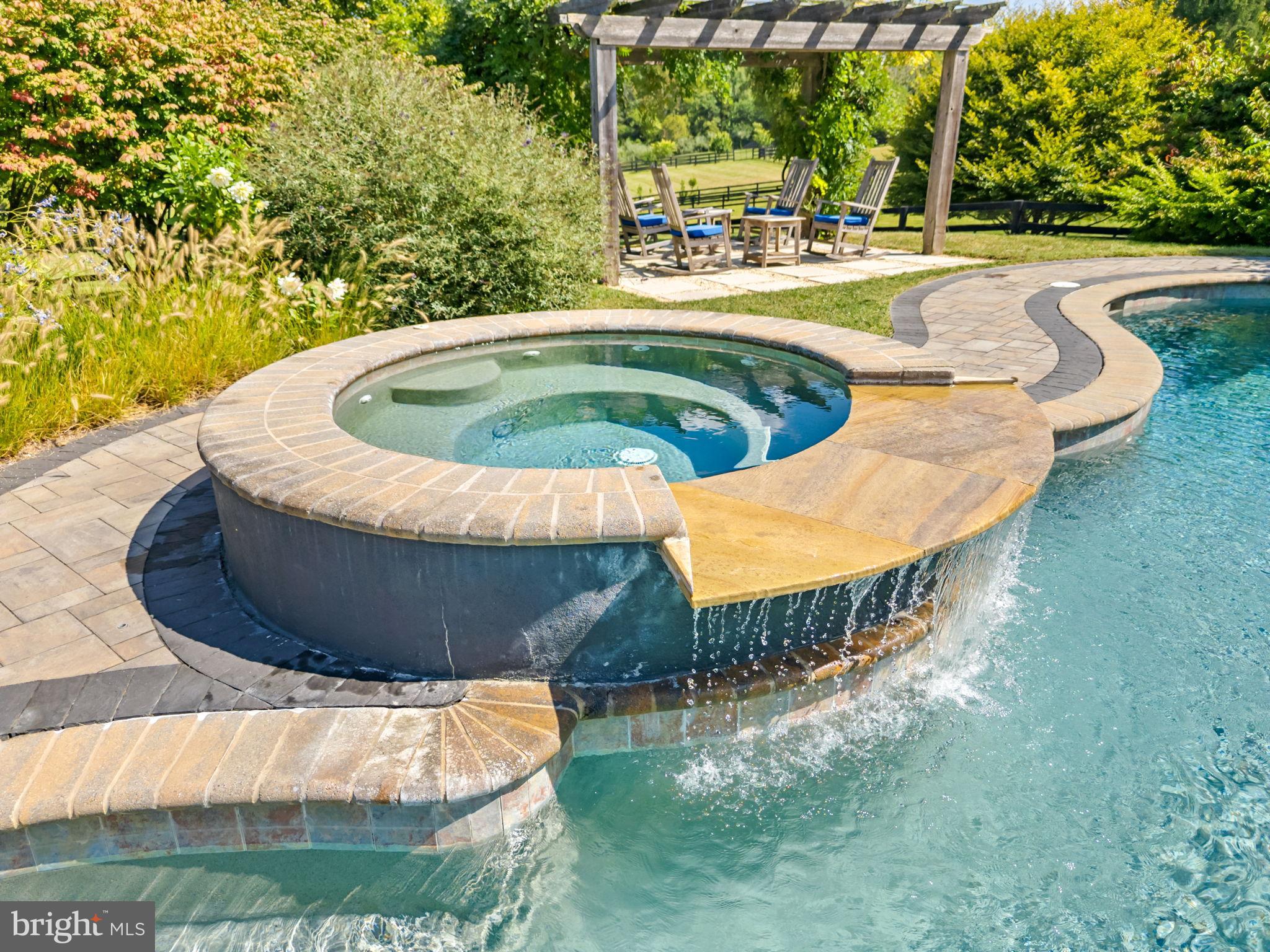 ATOKA CHASE - Residential