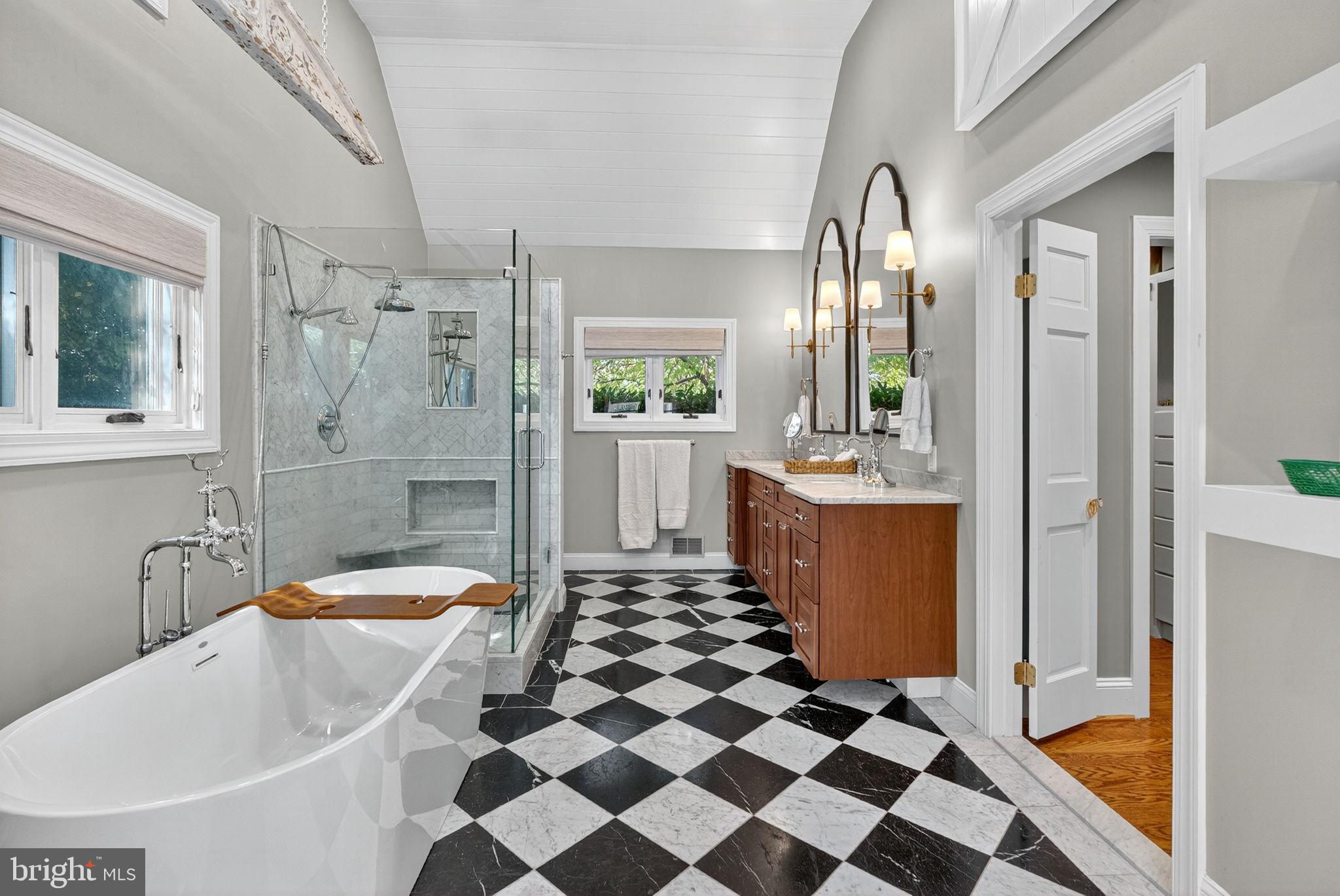 ATOKA CHASE - Residential