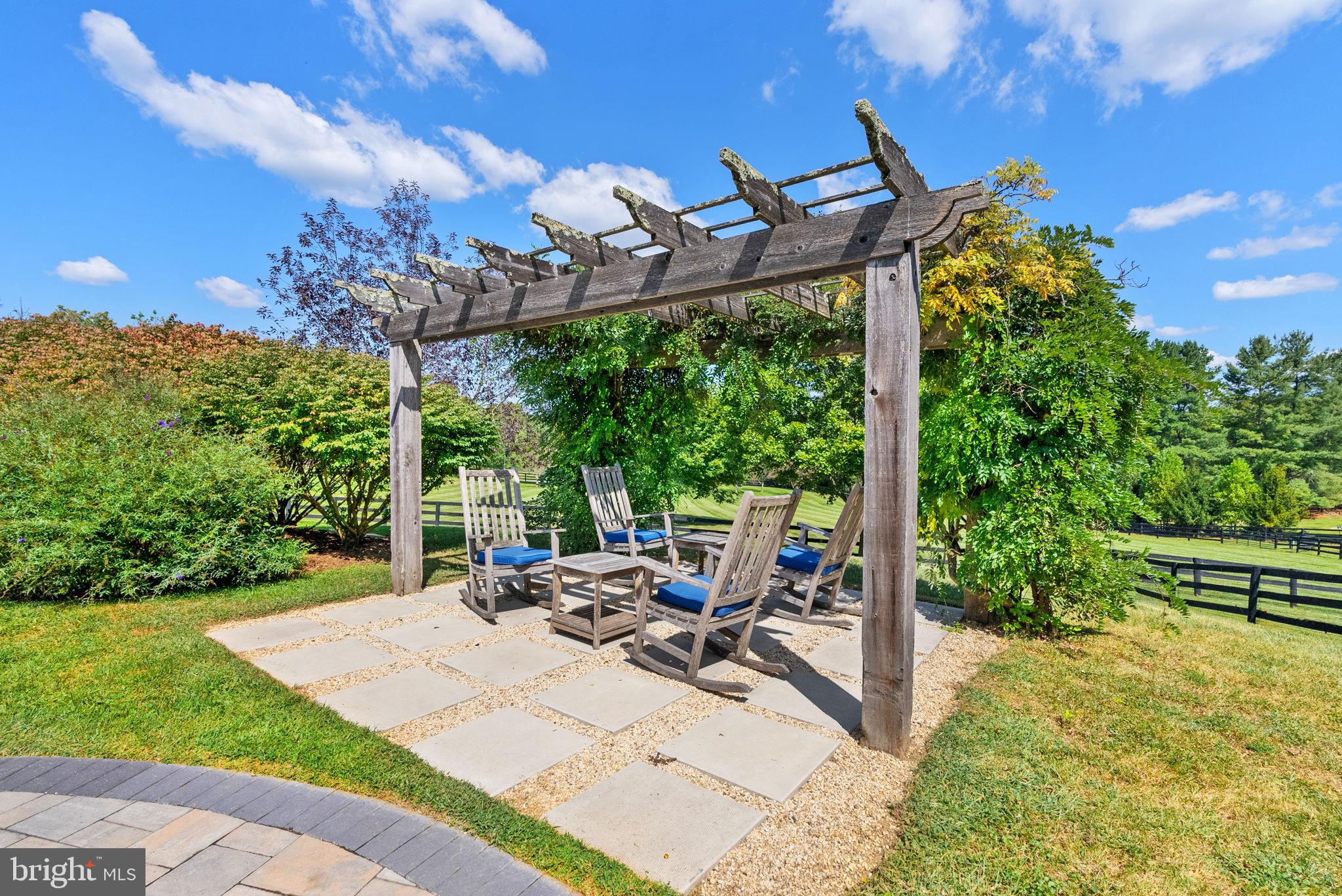 ATOKA CHASE - Residential