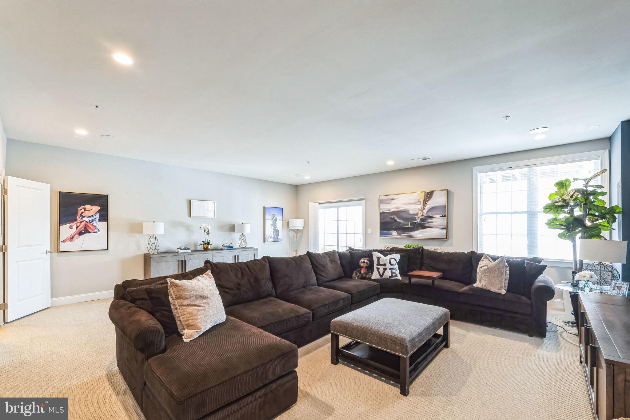 MARLBORO RIDGE - Residential