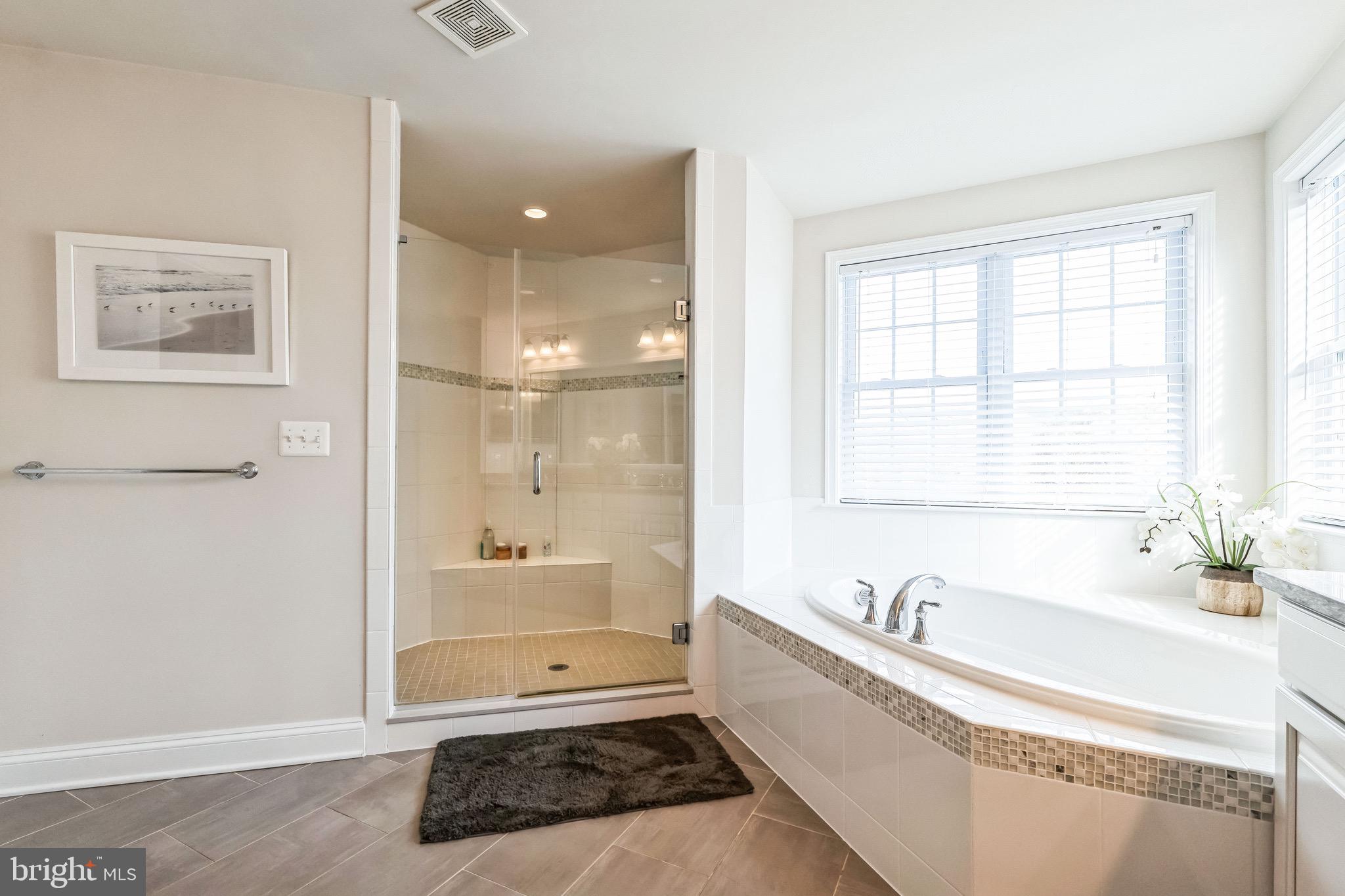 MARLBORO RIDGE - Residential