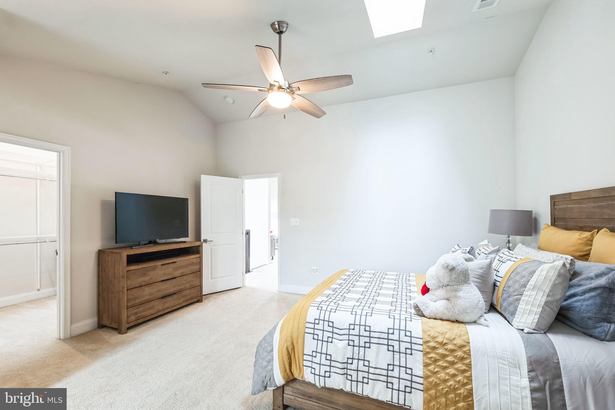 MARLBORO RIDGE - Residential