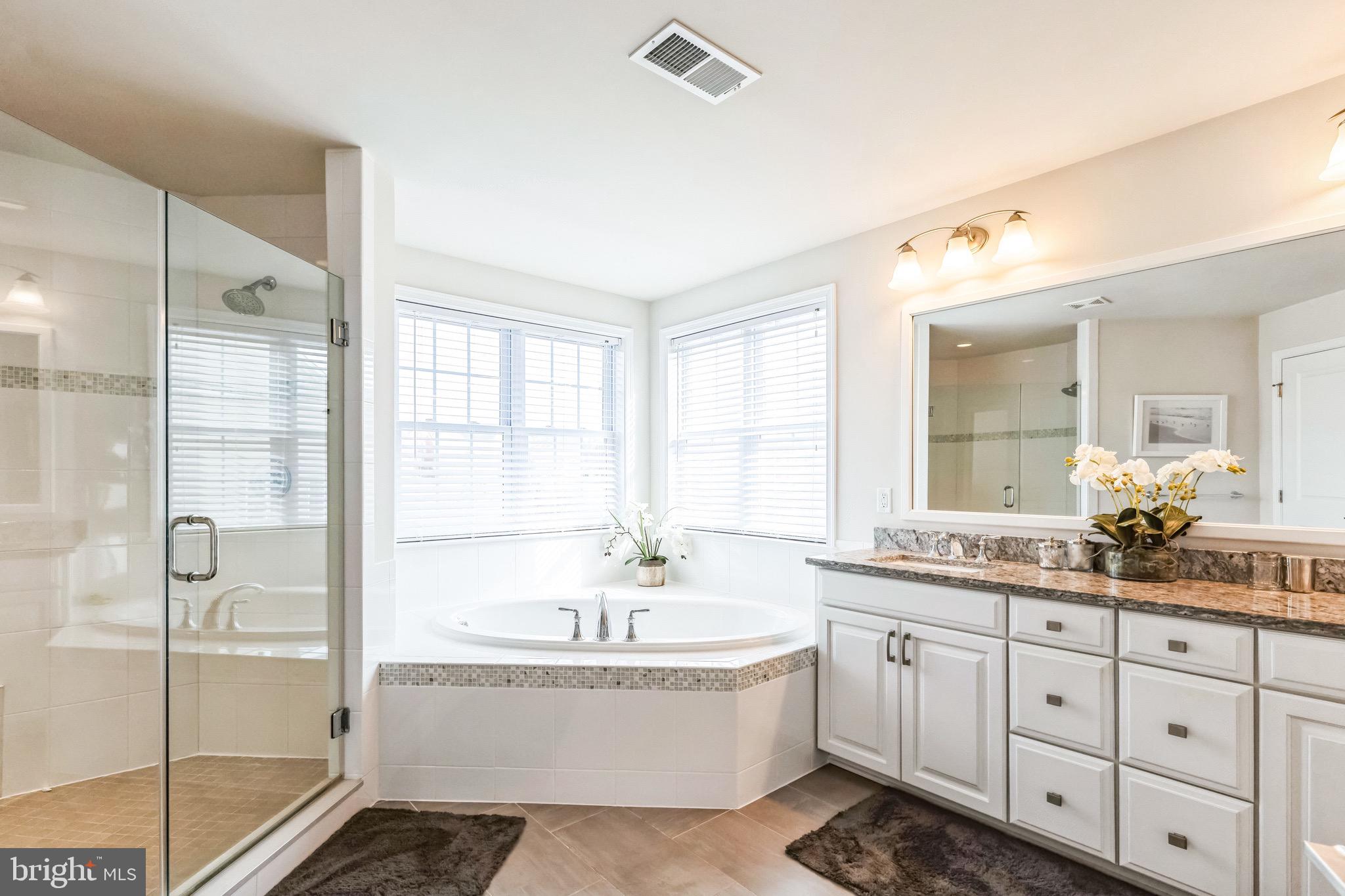 MARLBORO RIDGE - Residential