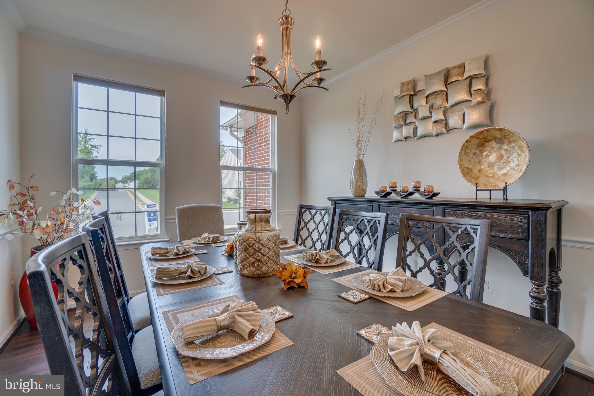 SEASONS LANDING - Residential