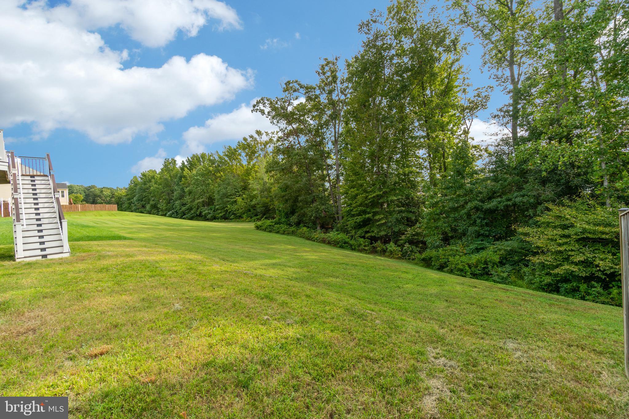 SEASONS LANDING - Residential