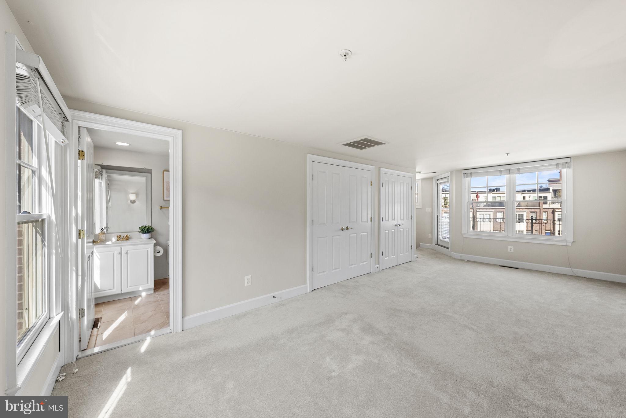 OLD TOWN ALEXANDRIA - Residential