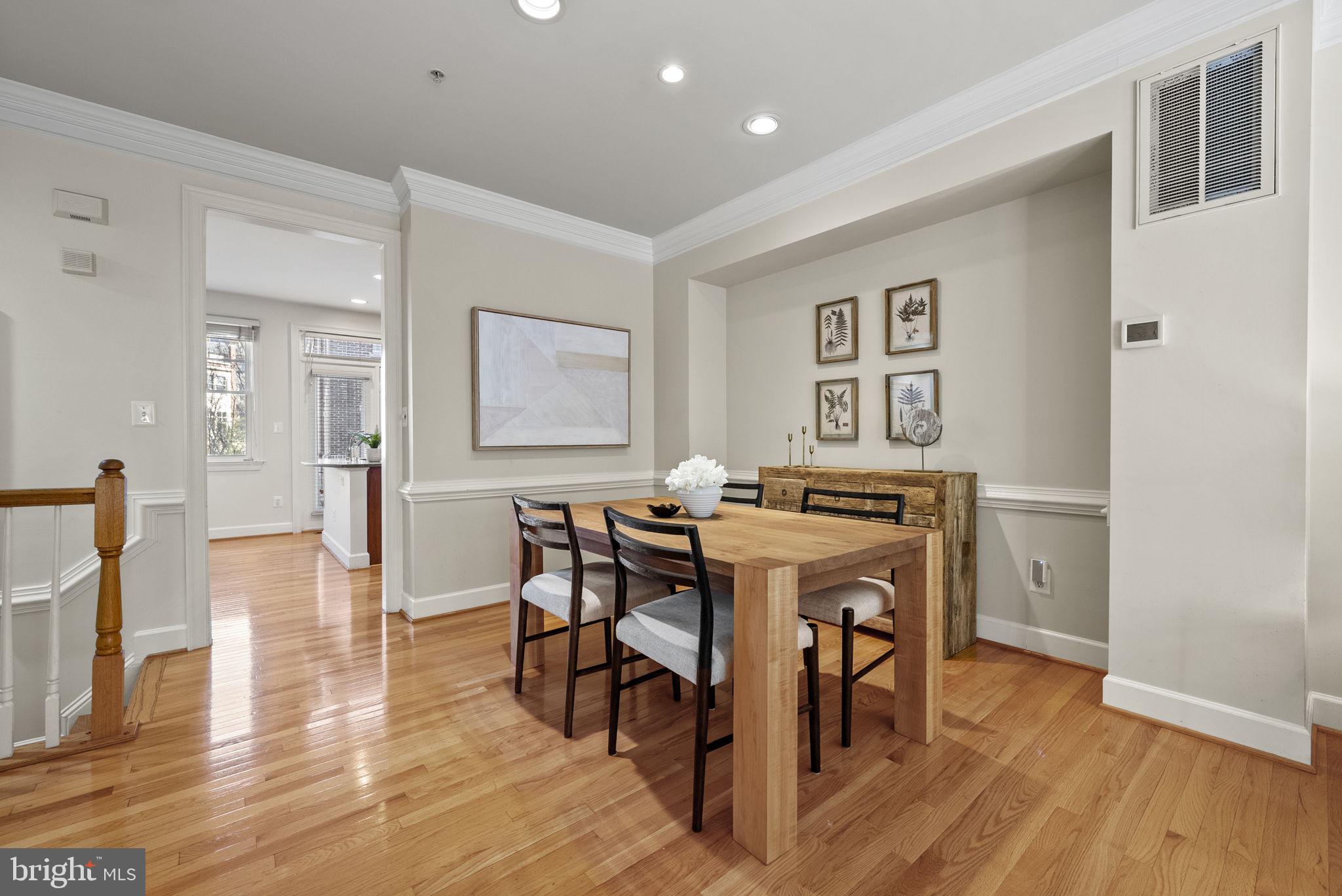 OLD TOWN ALEXANDRIA - Residential