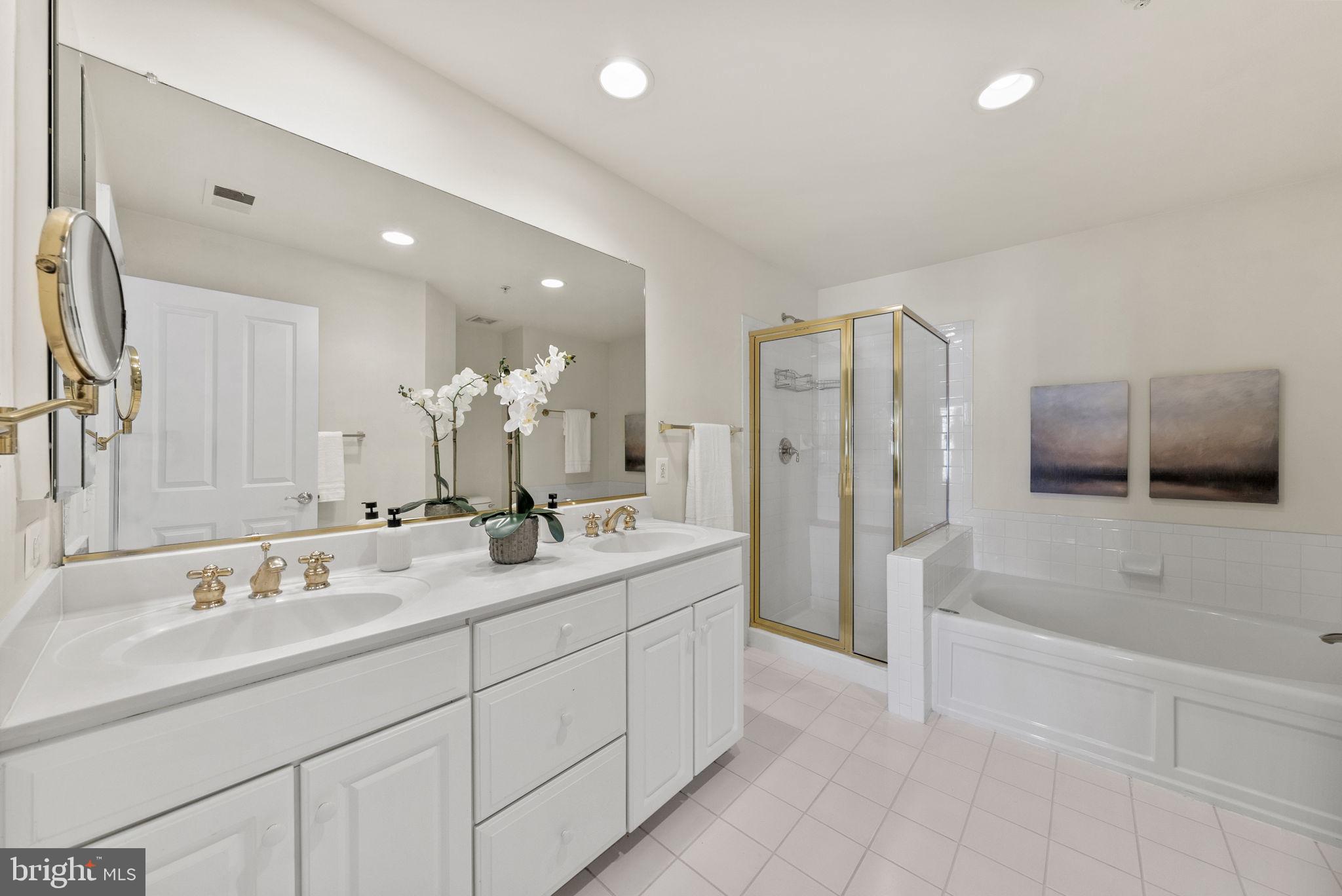 OLD TOWN ALEXANDRIA - Residential