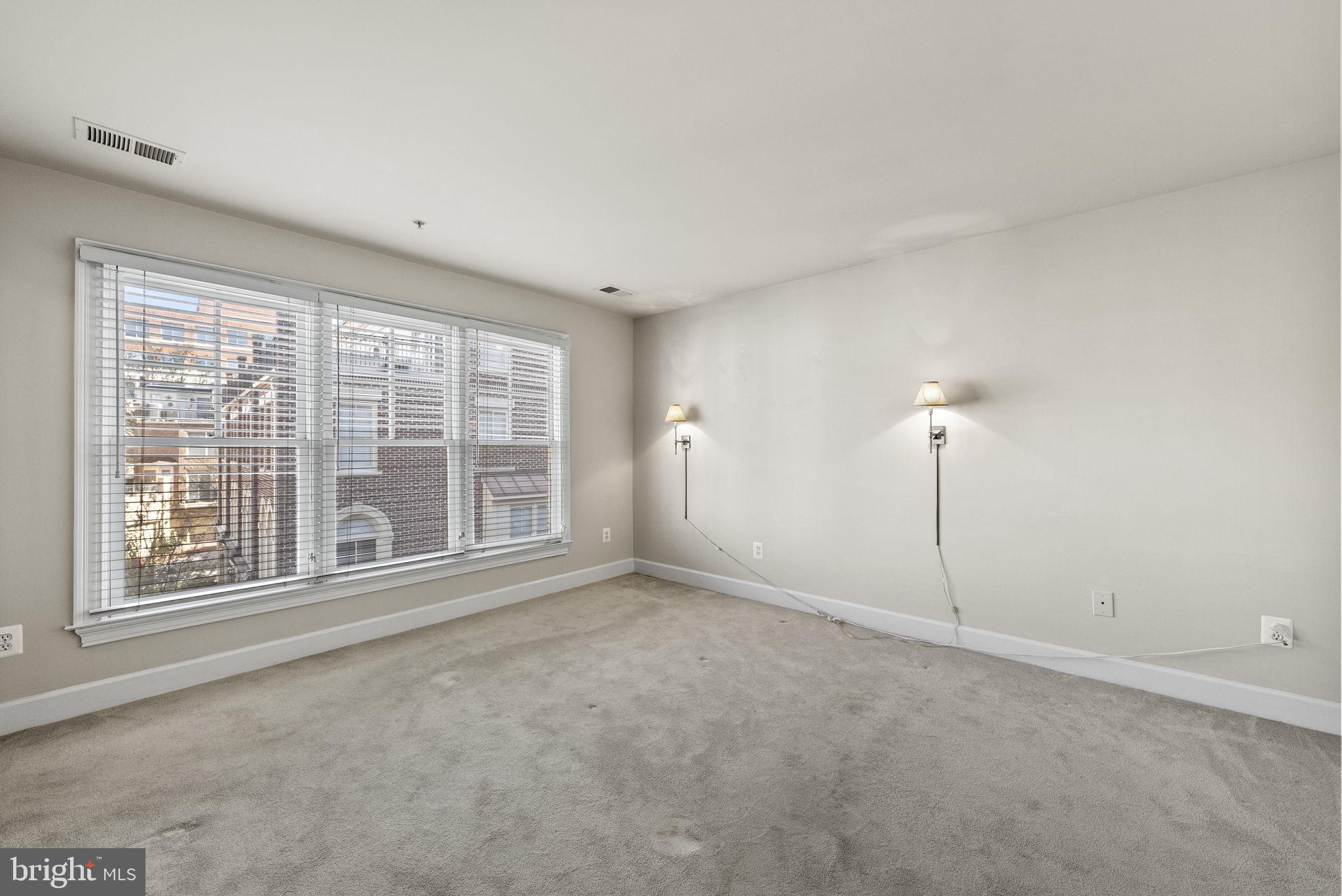 OLD TOWN ALEXANDRIA - Residential