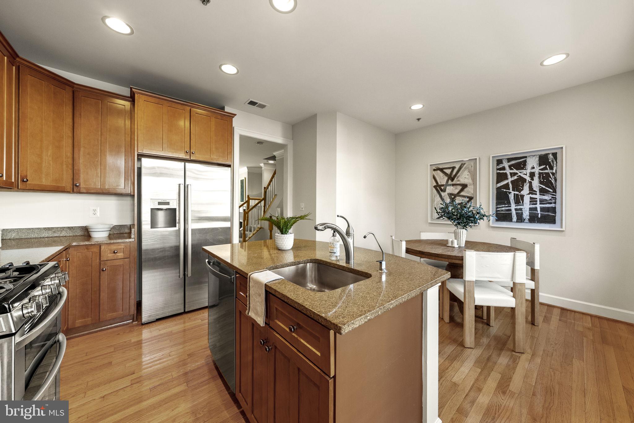 OLD TOWN ALEXANDRIA - Residential