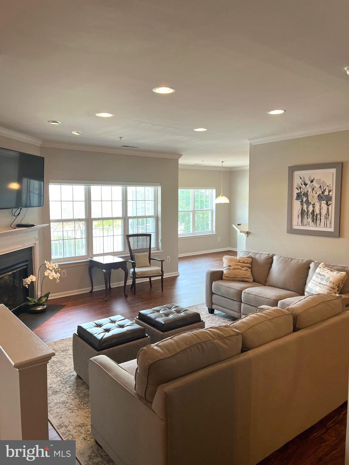 HOPEWELL POINTE - Residential