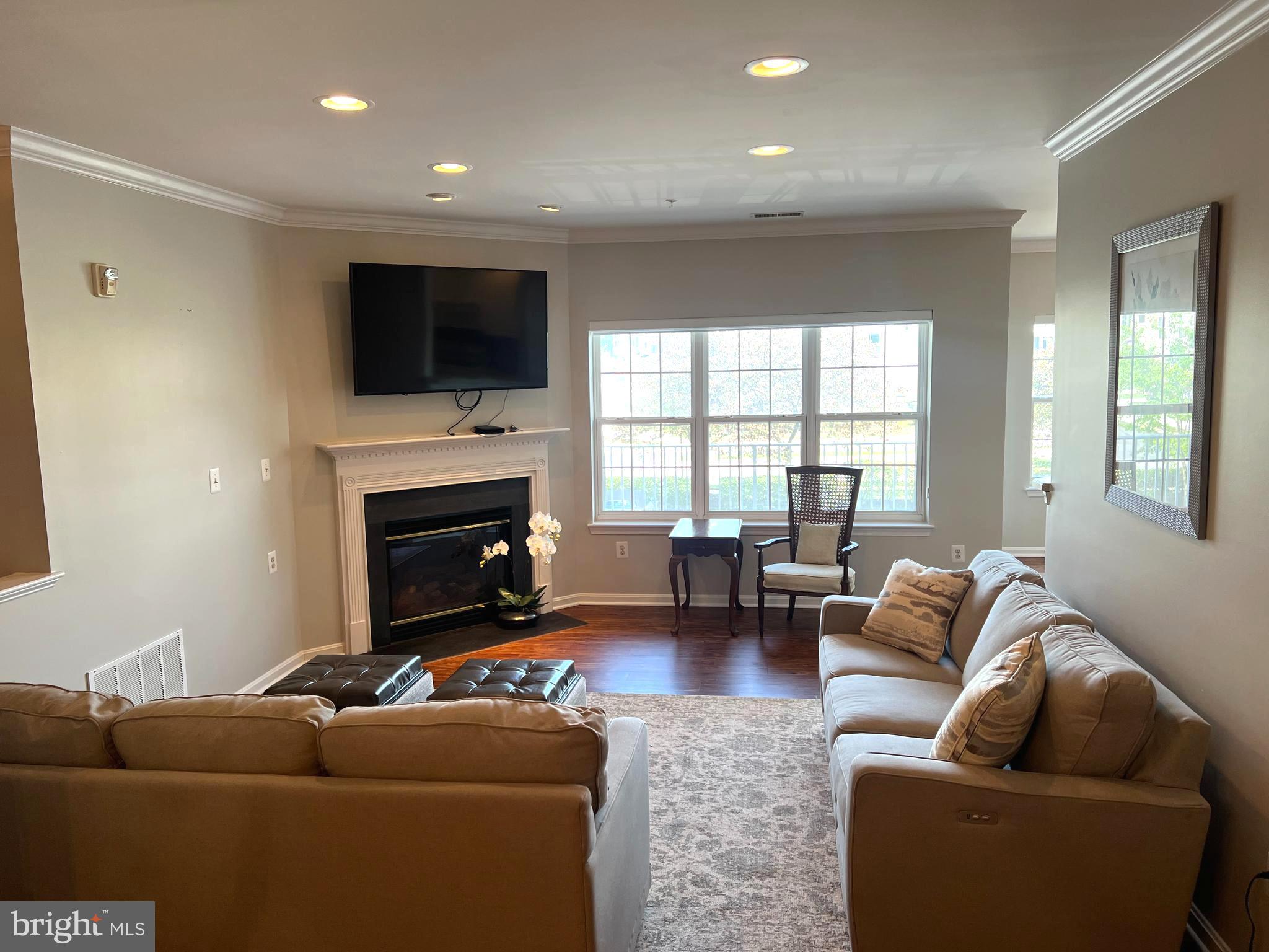 HOPEWELL POINTE - Residential