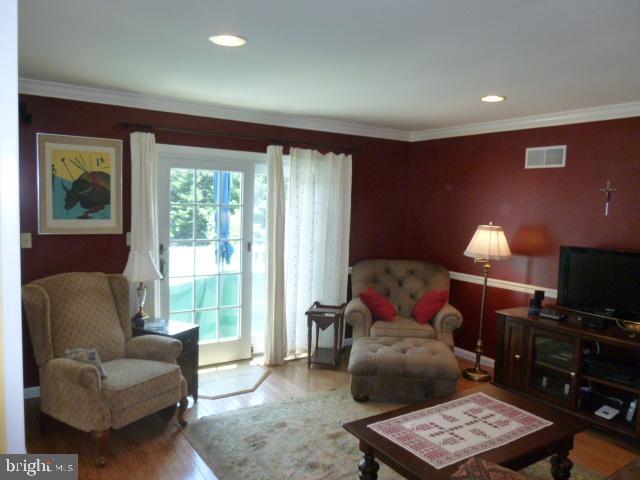 CARRINGTON CROSSING - Residential