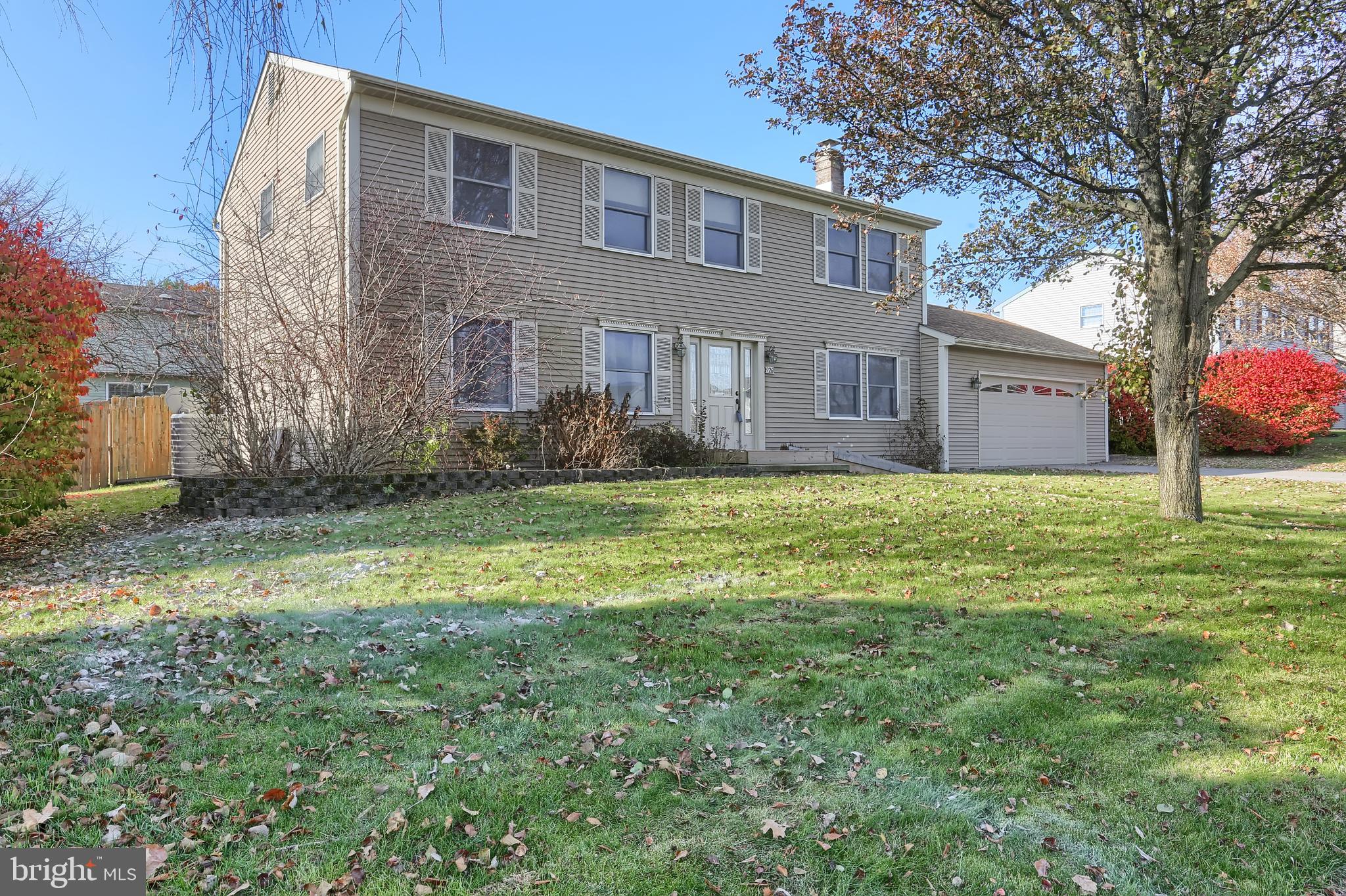 LAUREL HILLS - Residential