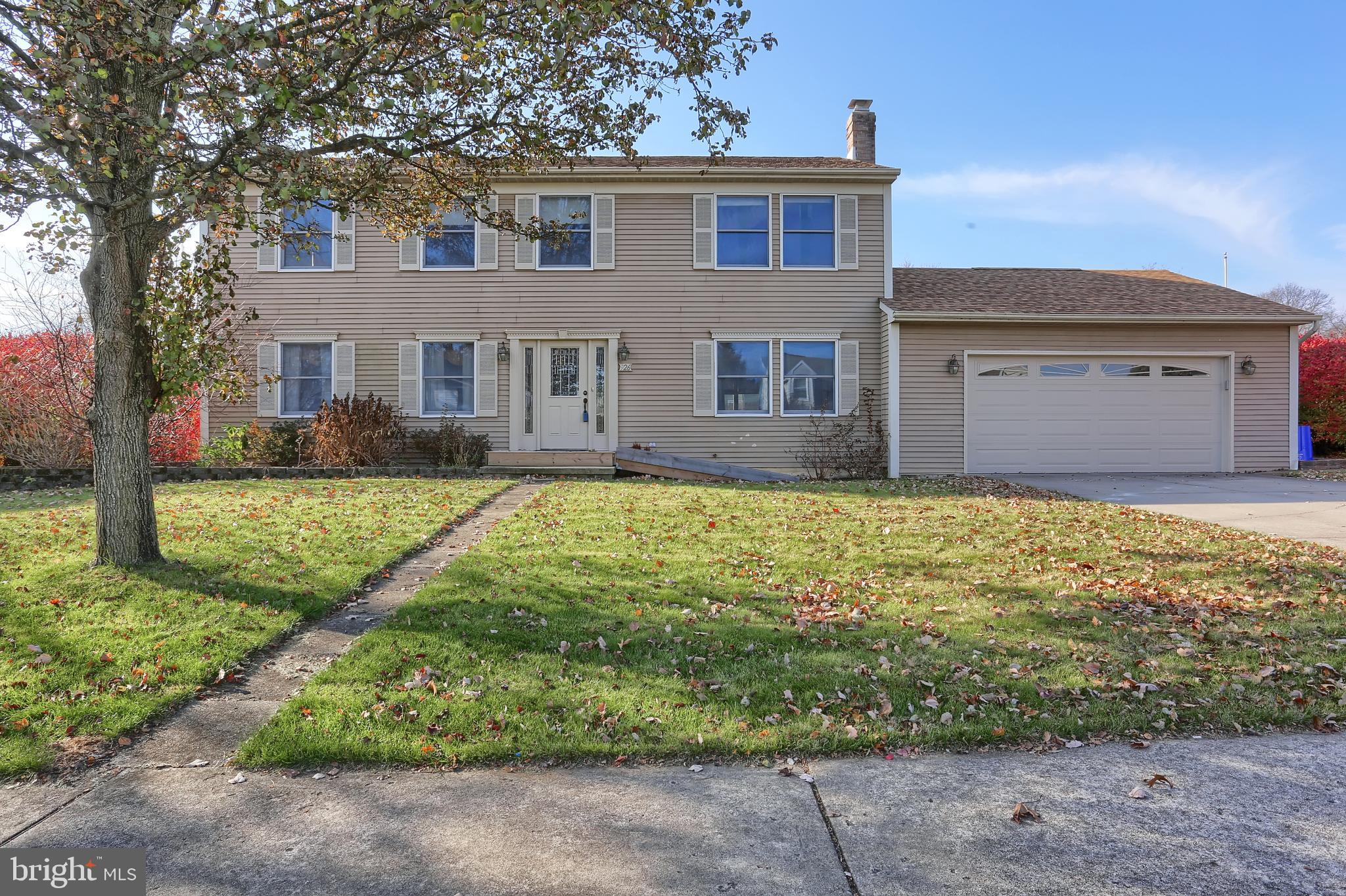 LAUREL HILLS - Residential