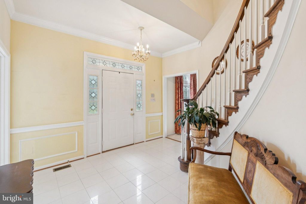 Photo of 20931 Lock Ct, STERLING, VA 20165 (MLS # VALO2107996)