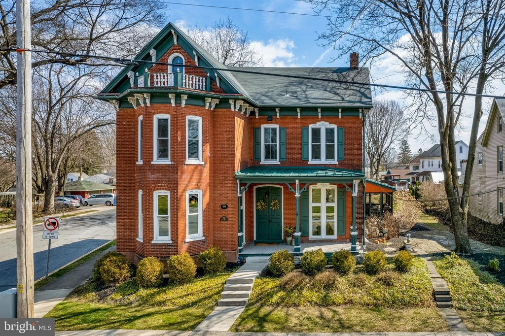 Photo of 225 N BROAD ST, LITITZ, PA 17543 (MLS # PALA2032416)