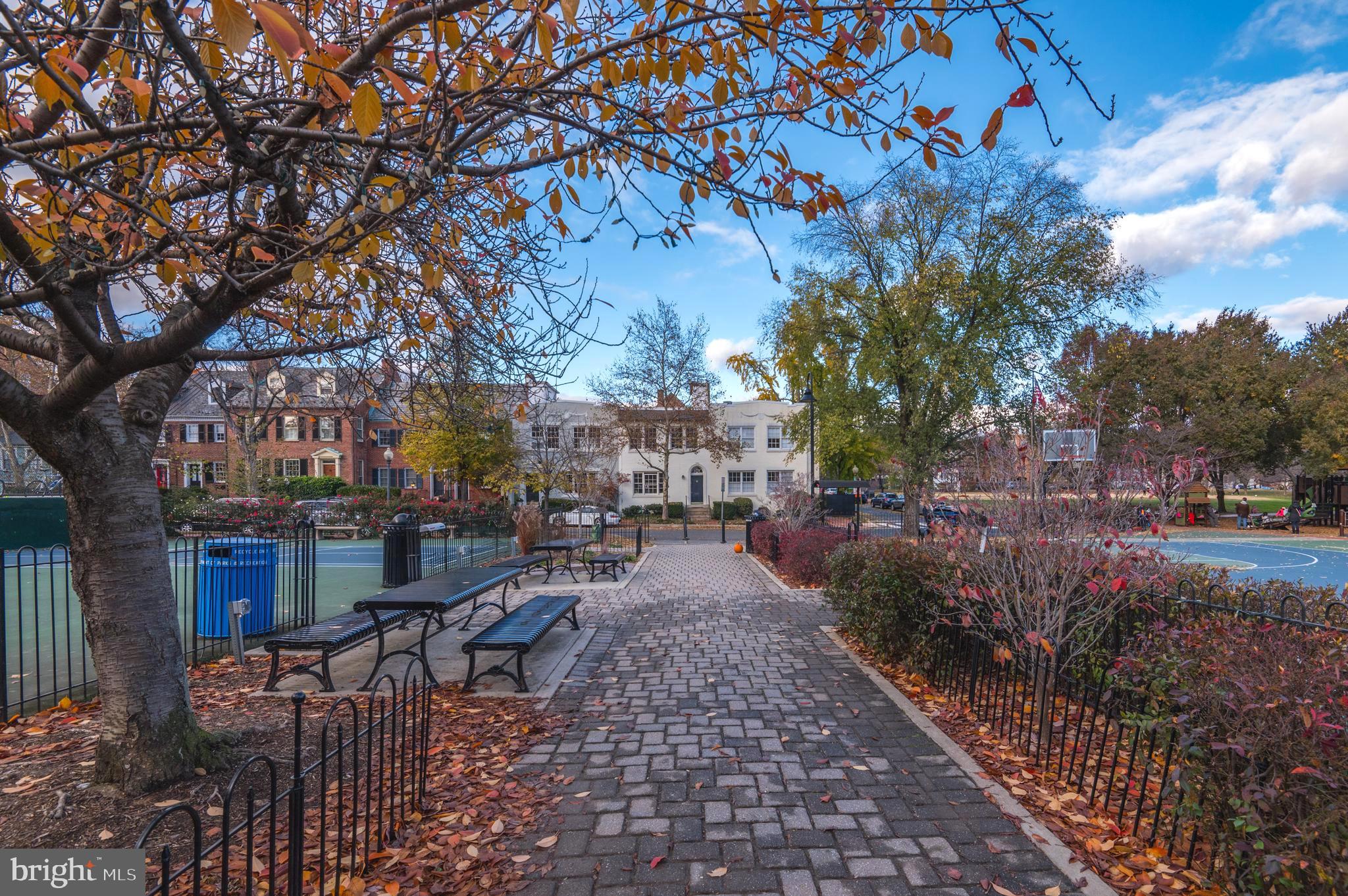 GEORGETOWN - Residential