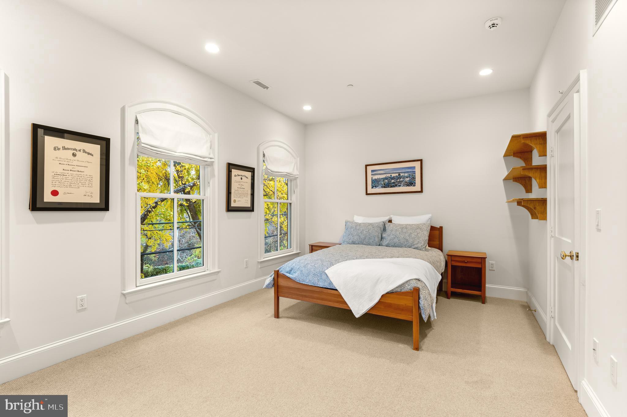 GEORGETOWN - Residential