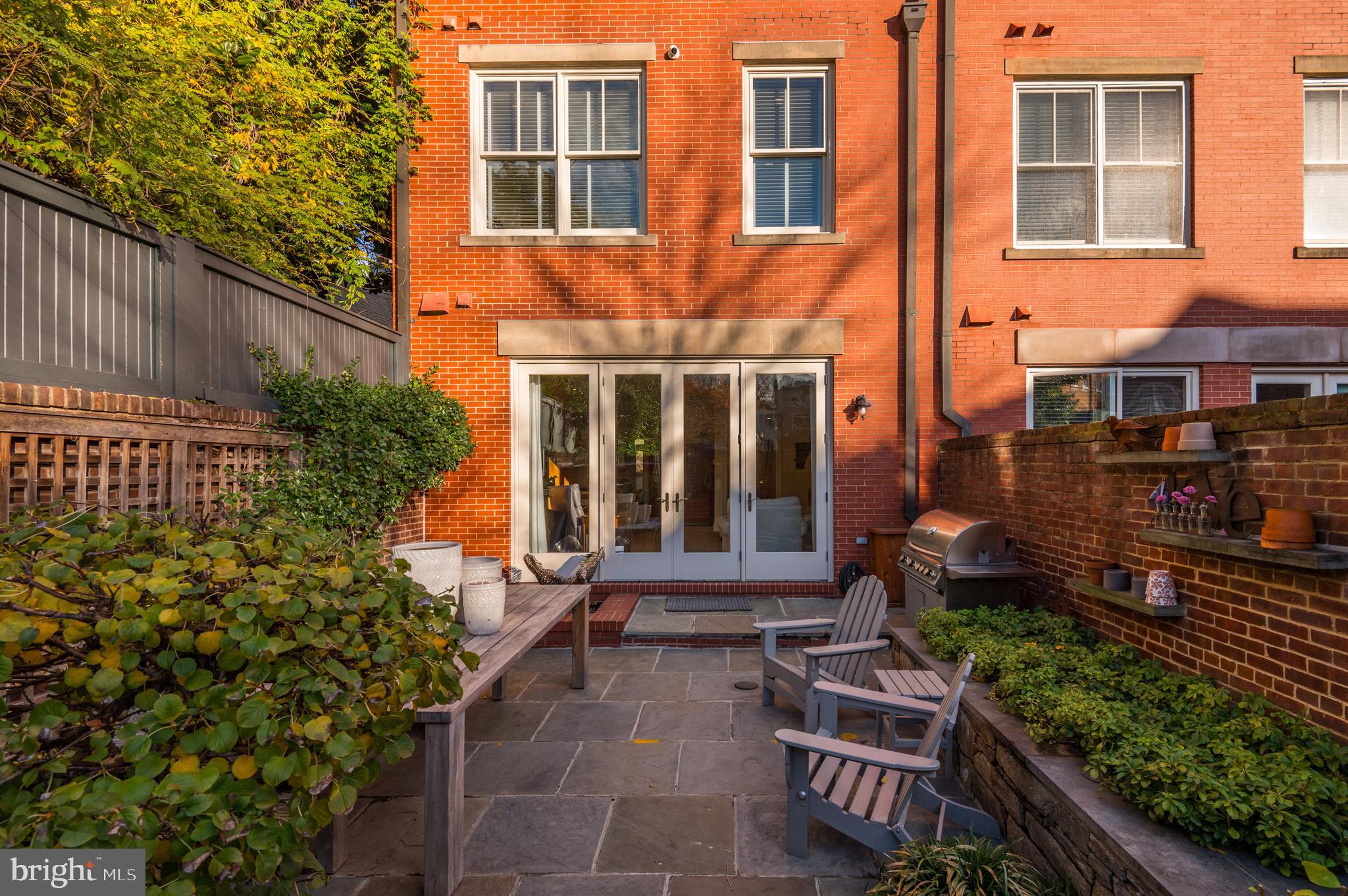 GEORGETOWN - Residential