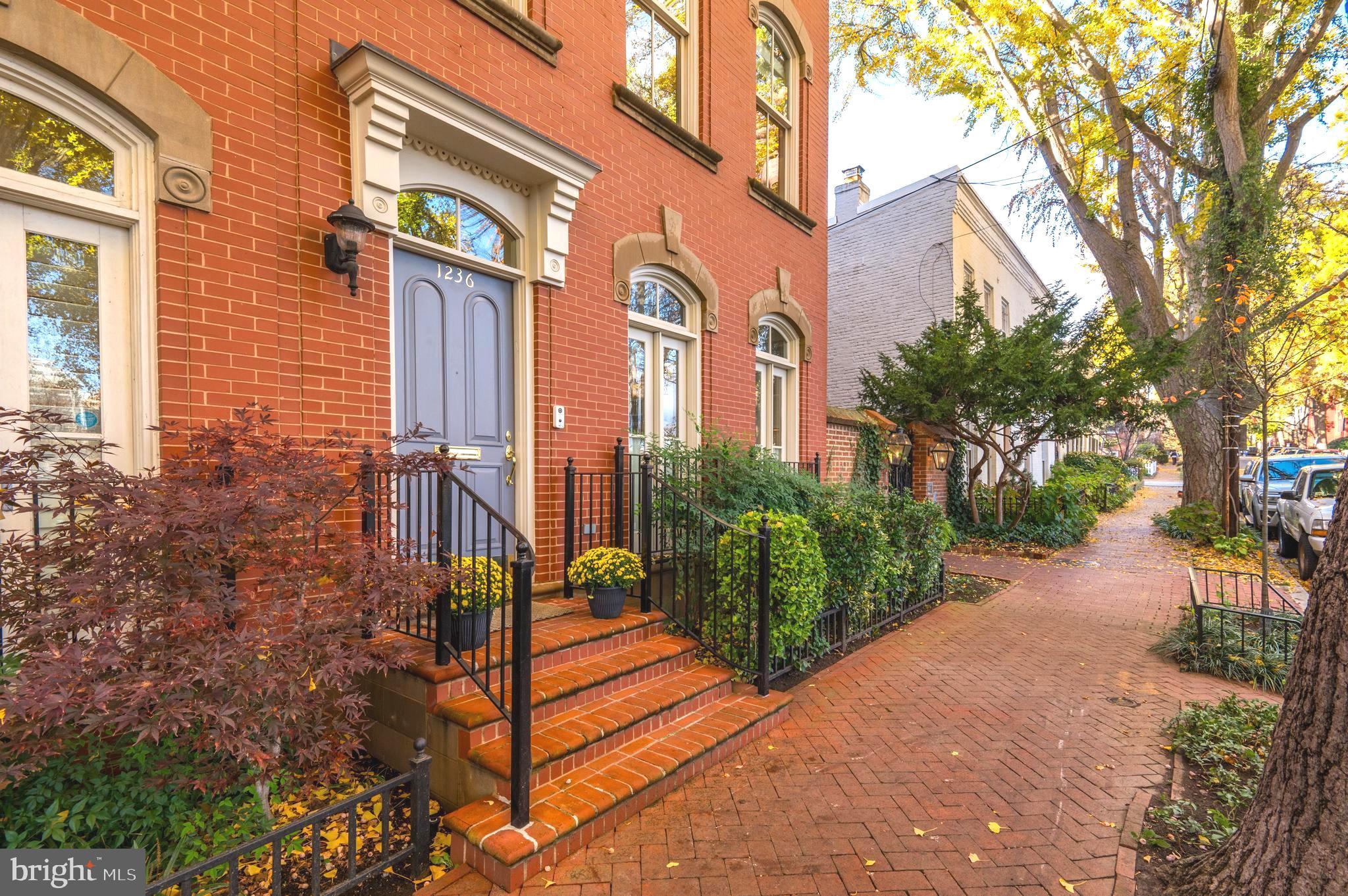 GEORGETOWN - Residential