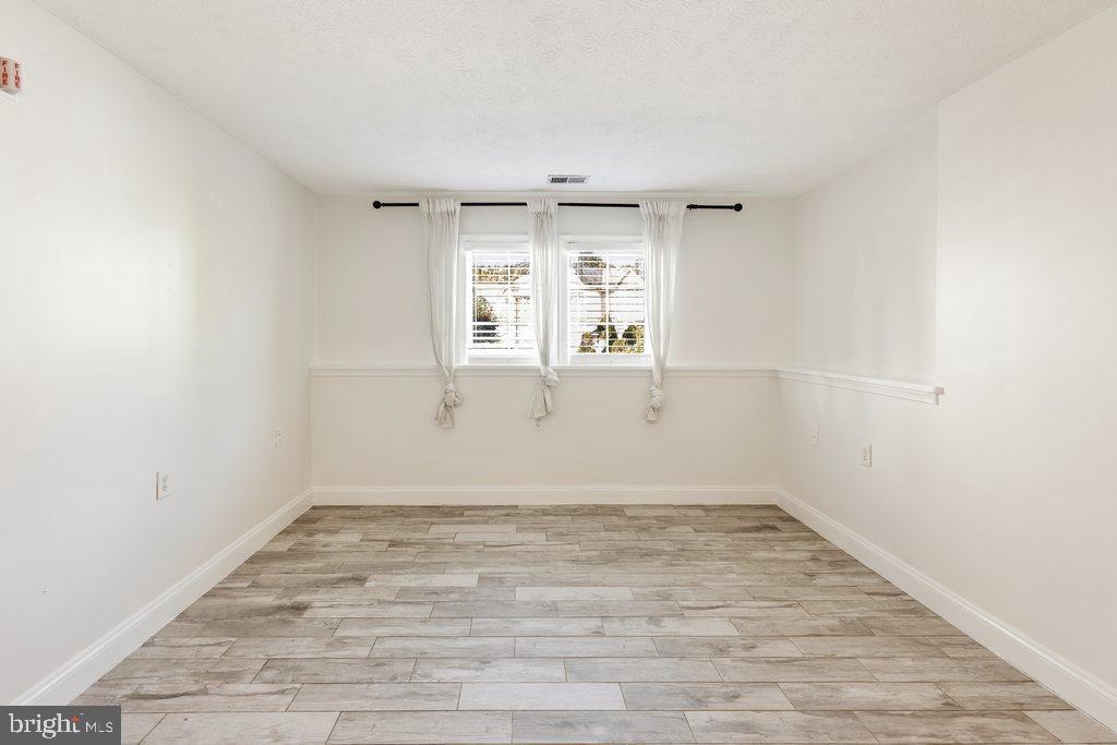 ELKRIDGE TOWN CENTER - Residential