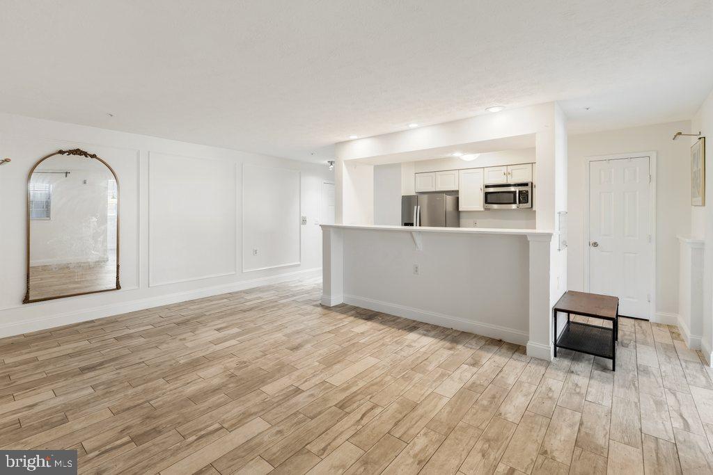 ELKRIDGE TOWN CENTER - Residential
