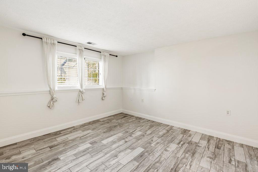 ELKRIDGE TOWN CENTER - Residential