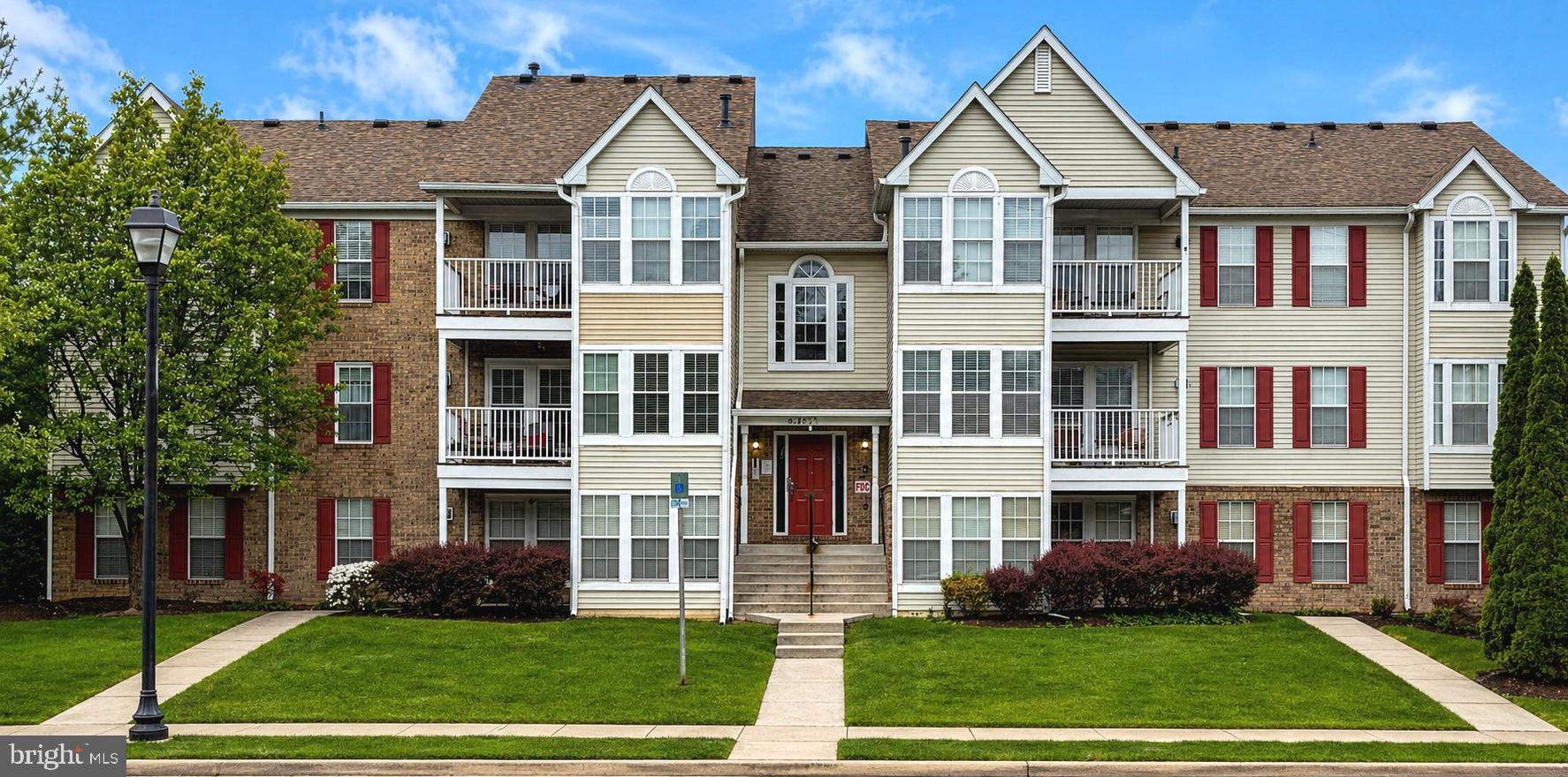 ELKRIDGE TOWN CENTER - Residential