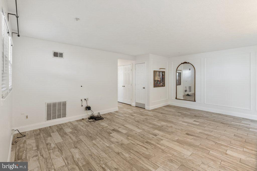 6205 SANDPIPER COURT 202