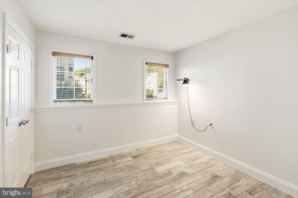 ELKRIDGE TOWN CENTER - Residential