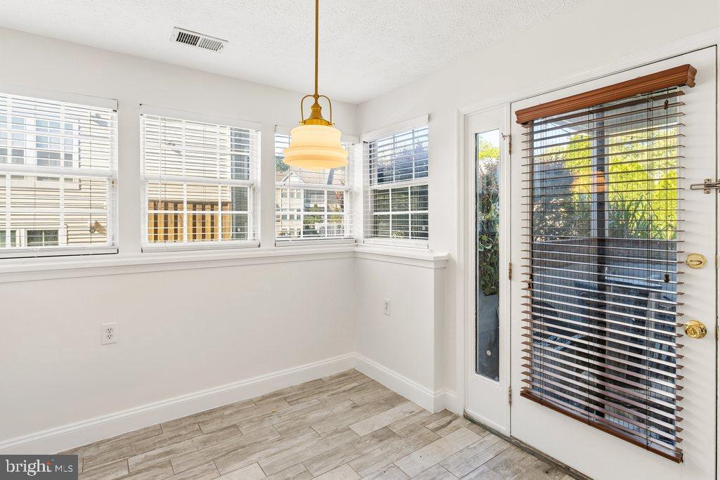 ELKRIDGE TOWN CENTER - Residential