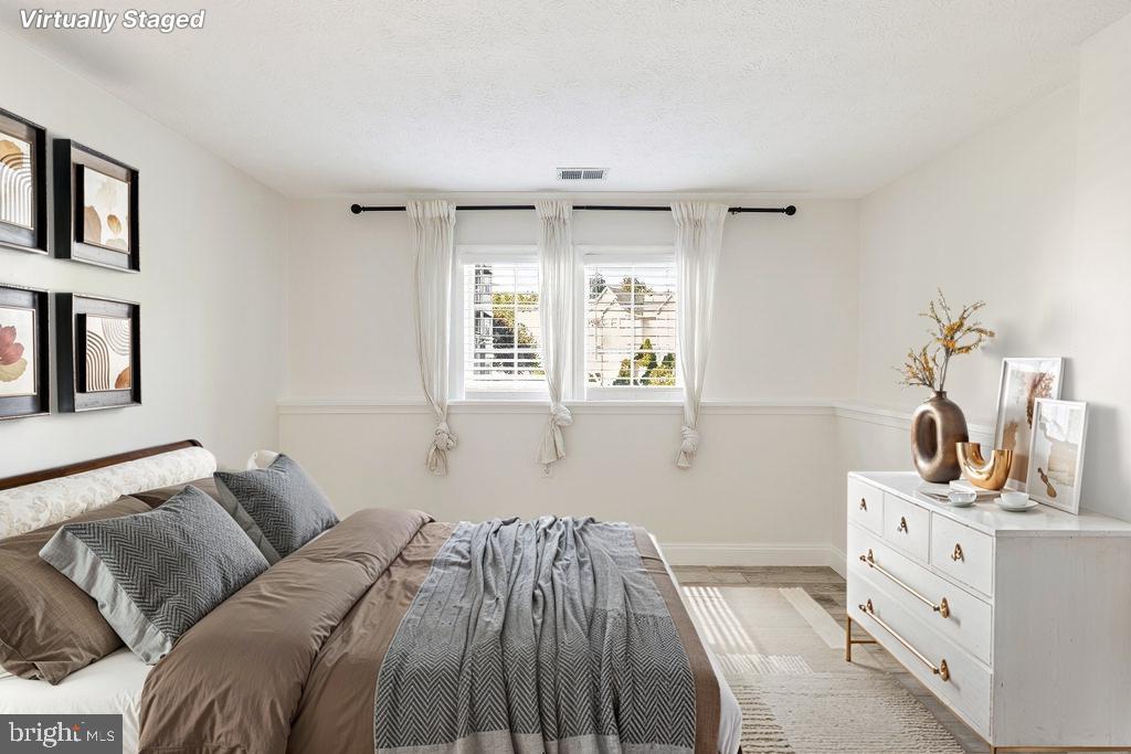 ELKRIDGE TOWN CENTER - Residential